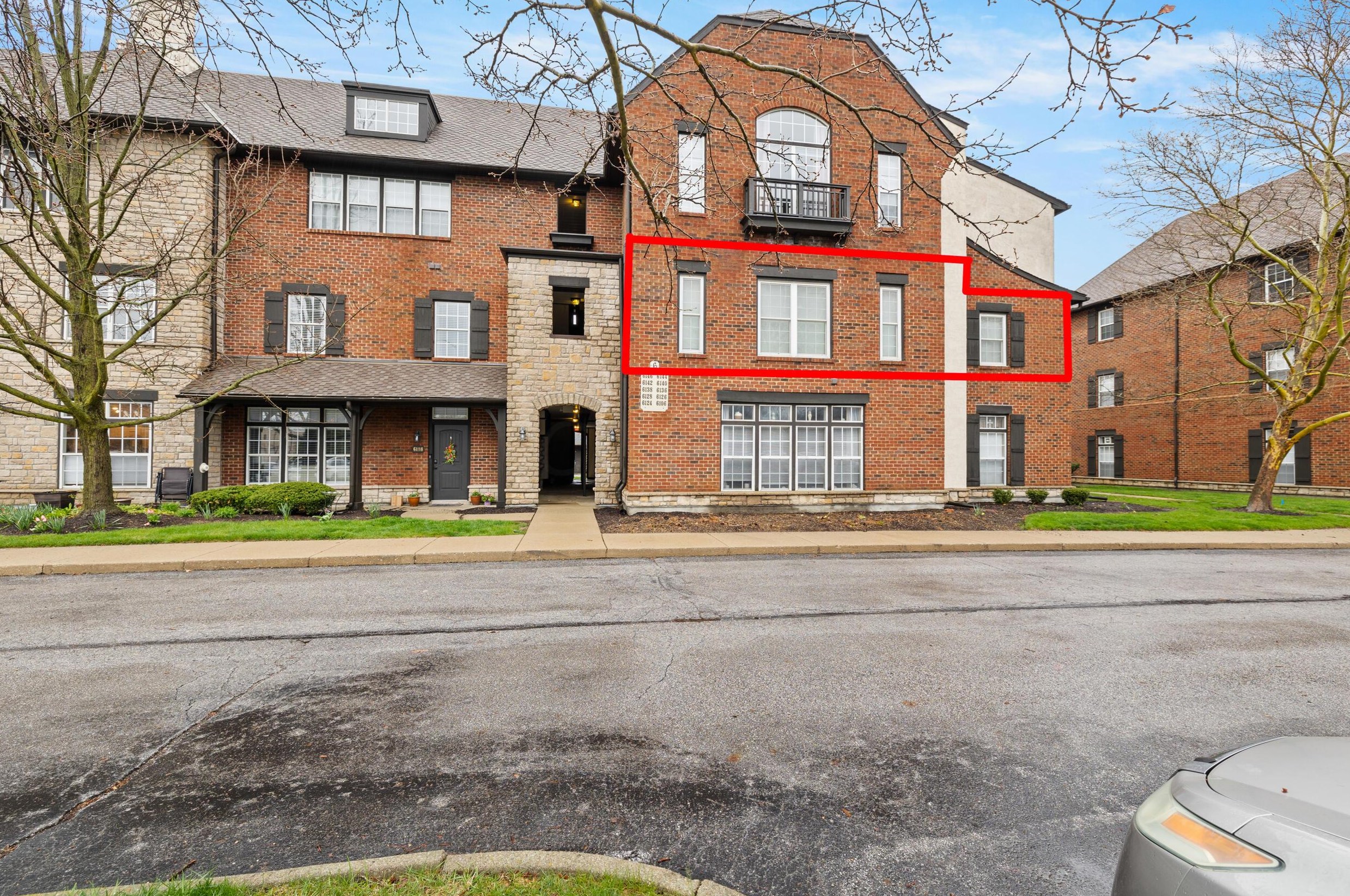 6128 Inishmore Ln, Dublin, OH 43017-3474