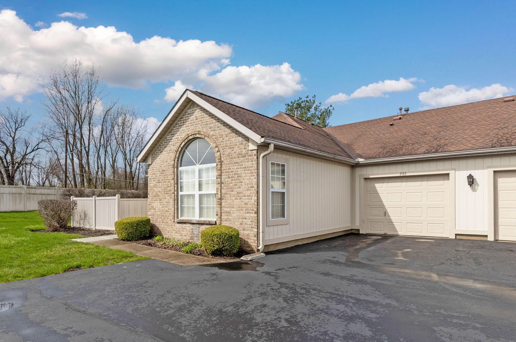 283 Pointe Pl, Westerville, OH 43082-6396