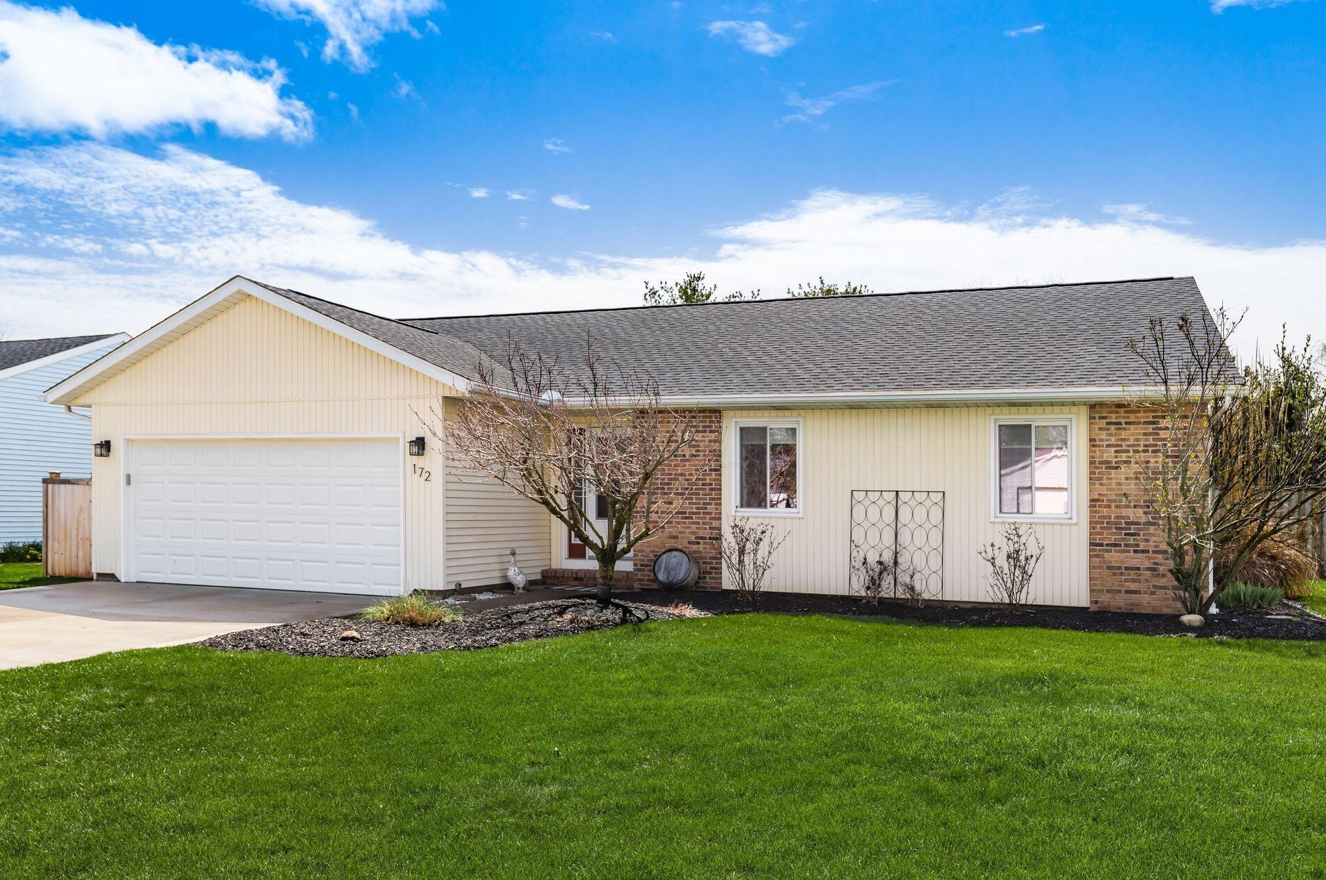 172 Curly Smart Cir, Delaware, OH 43015-1371