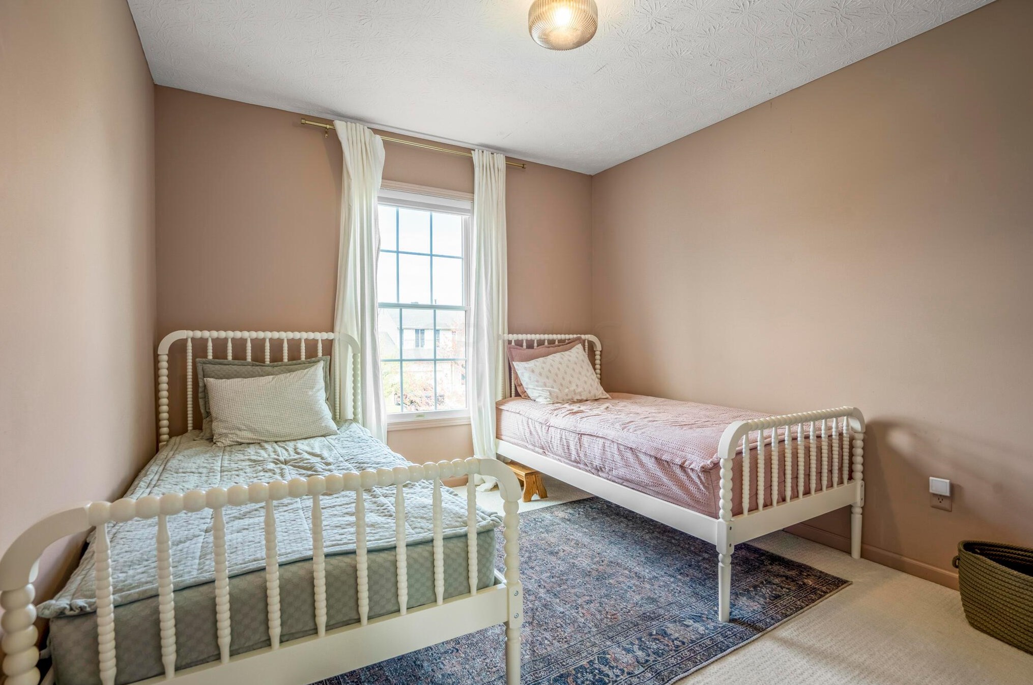 7461 Clancy Way, Westerville OH  43082-9307 exterior