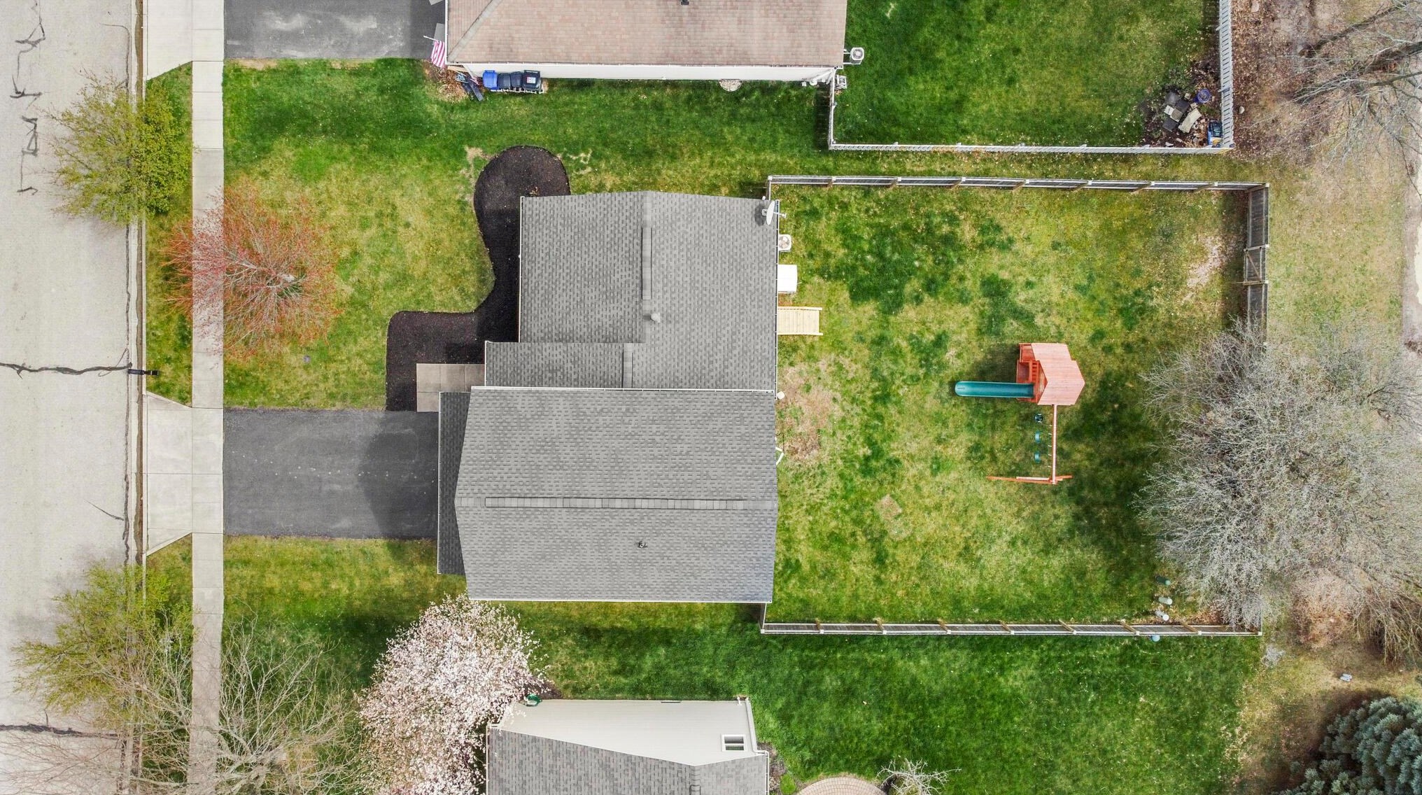 7461 Clancy Way, Westerville OH  43082-9307 exterior