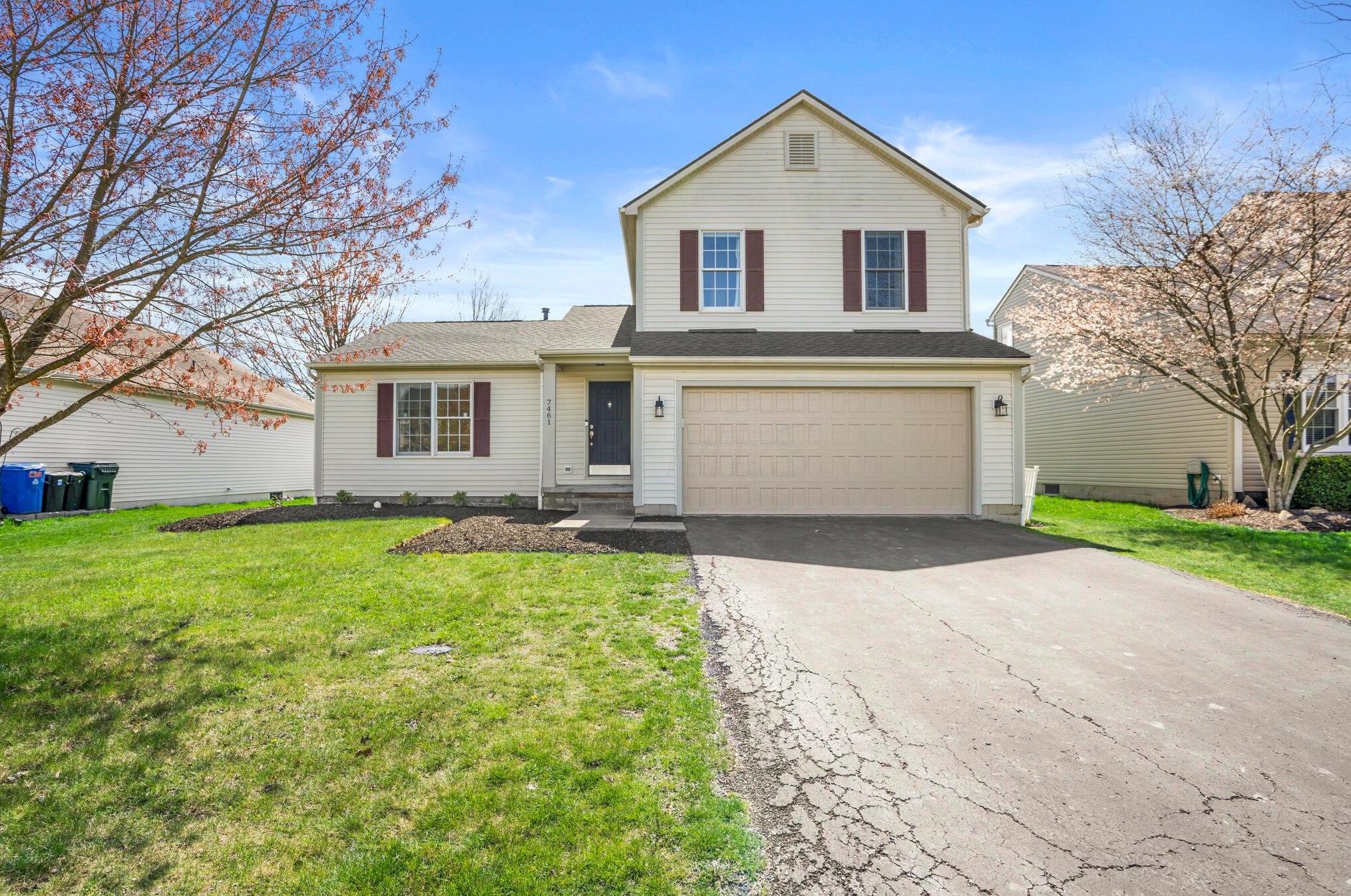 7461 Clancy Way, Westerville OH  43082-9307 exterior