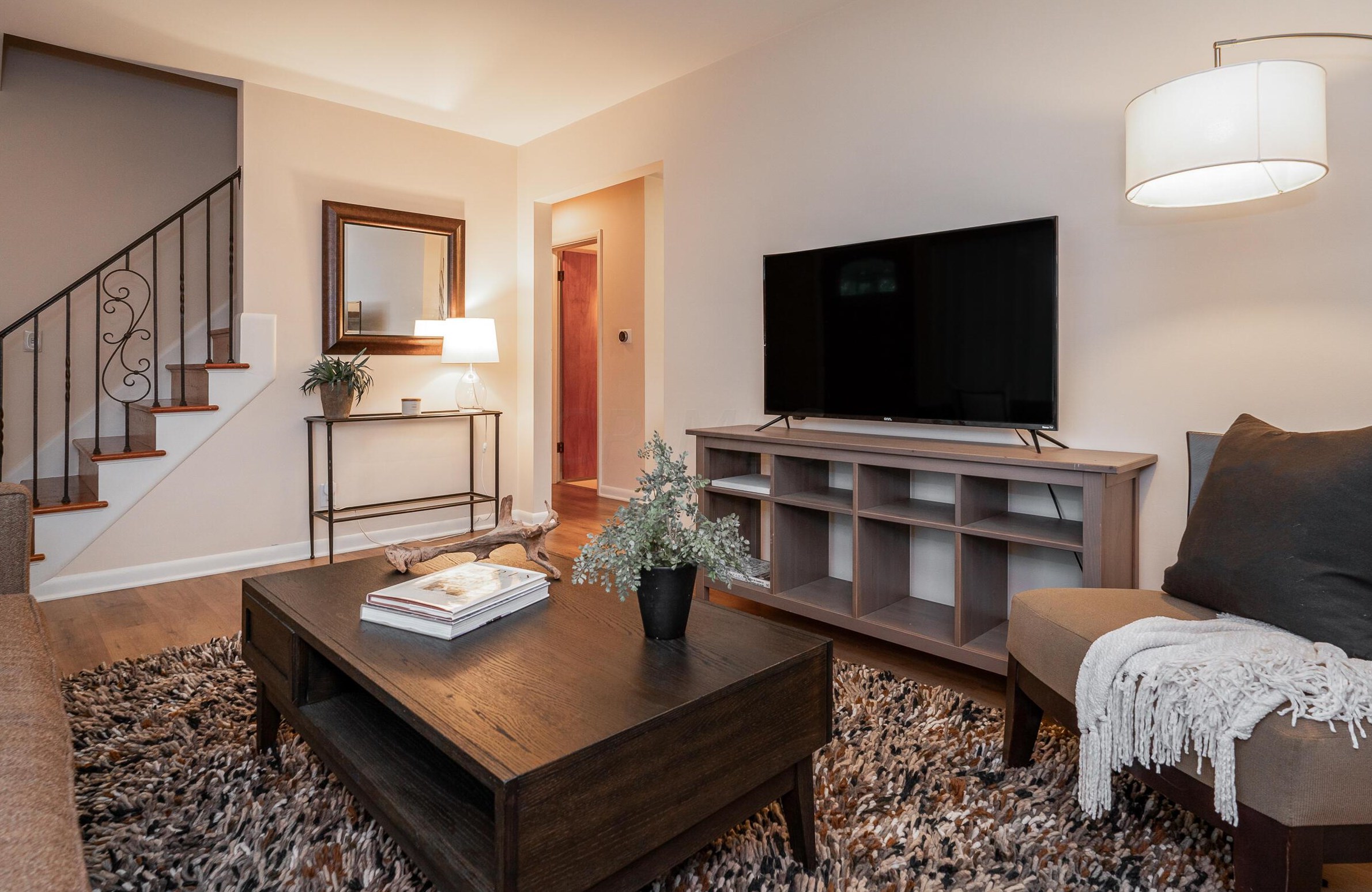 62 Chesterfield Rd, Columbus OH  43209-1509 exterior