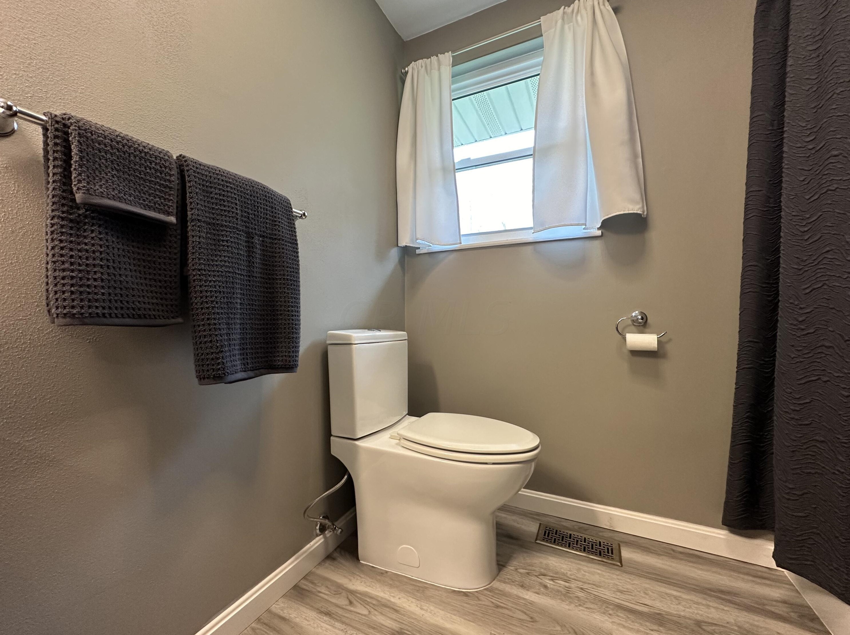 5229 Outerview Dr, Springfield OH  45502-9191 exterior