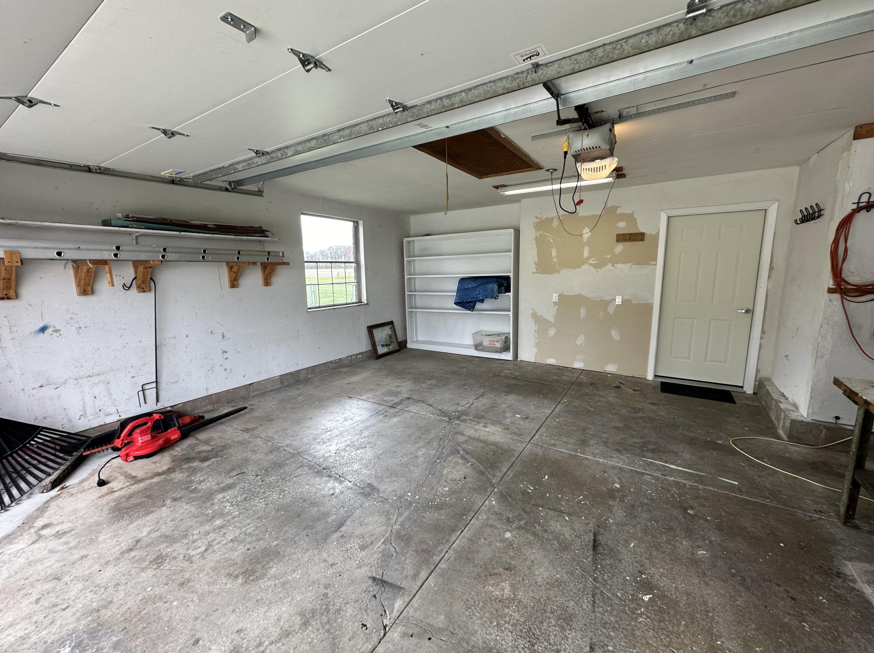 5229 Outerview Dr, Springfield OH  45502-9191 exterior