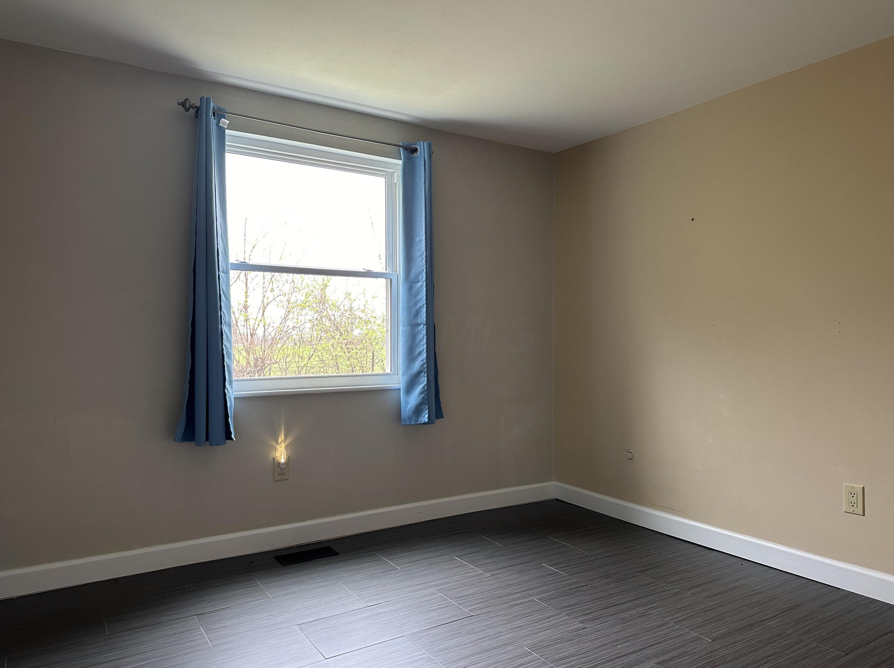 5229 Outerview Dr, Springfield OH  45502-9191 exterior
