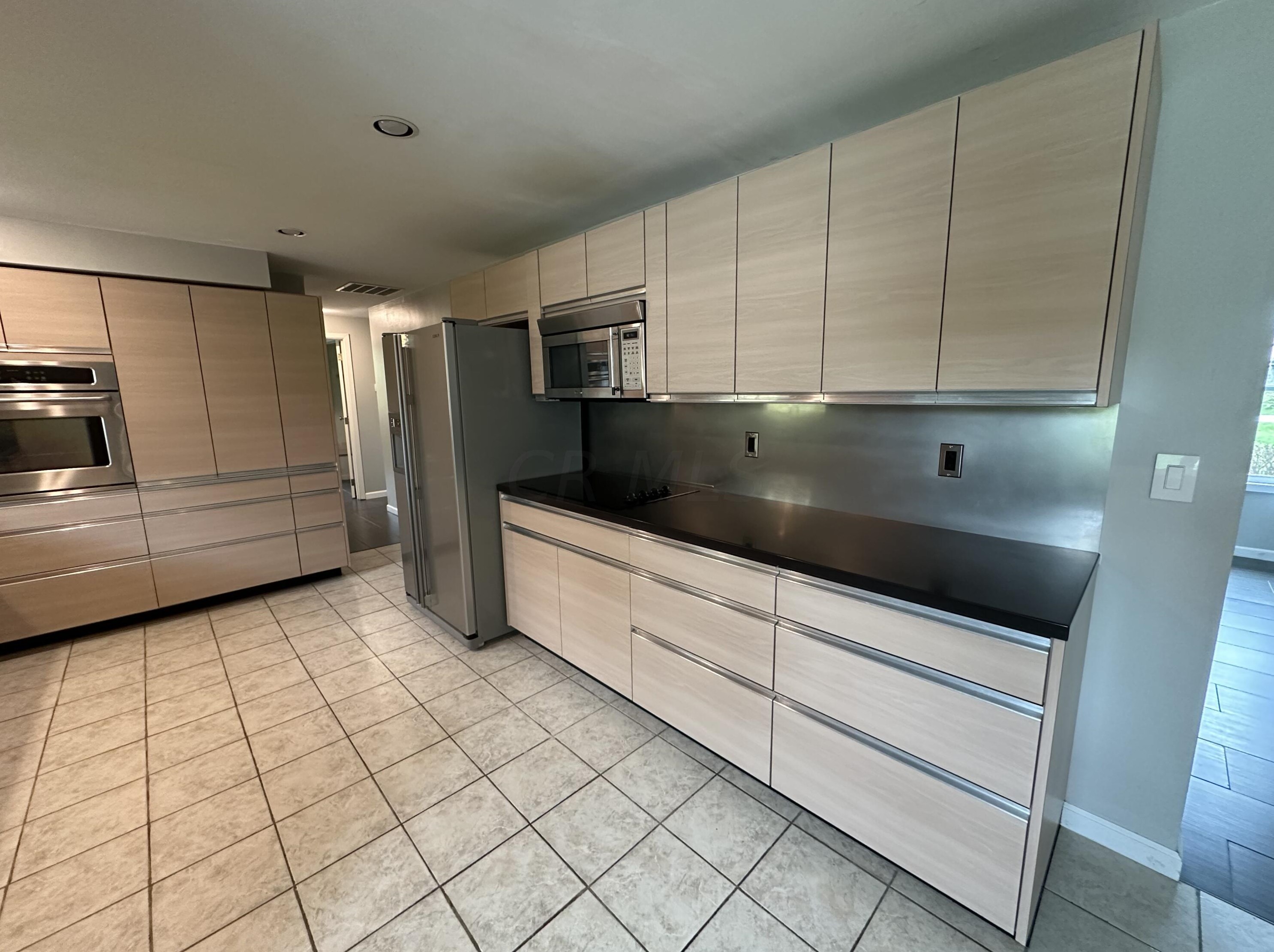 5229 Outerview Dr, Springfield OH  45502-9191 exterior