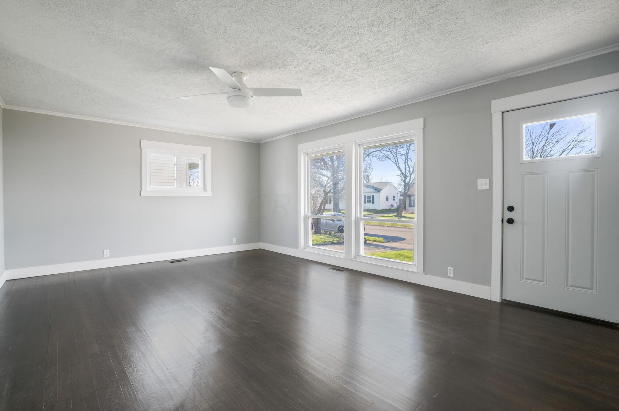 972 Minerva Ave, Columbus OH  43229-5032 exterior