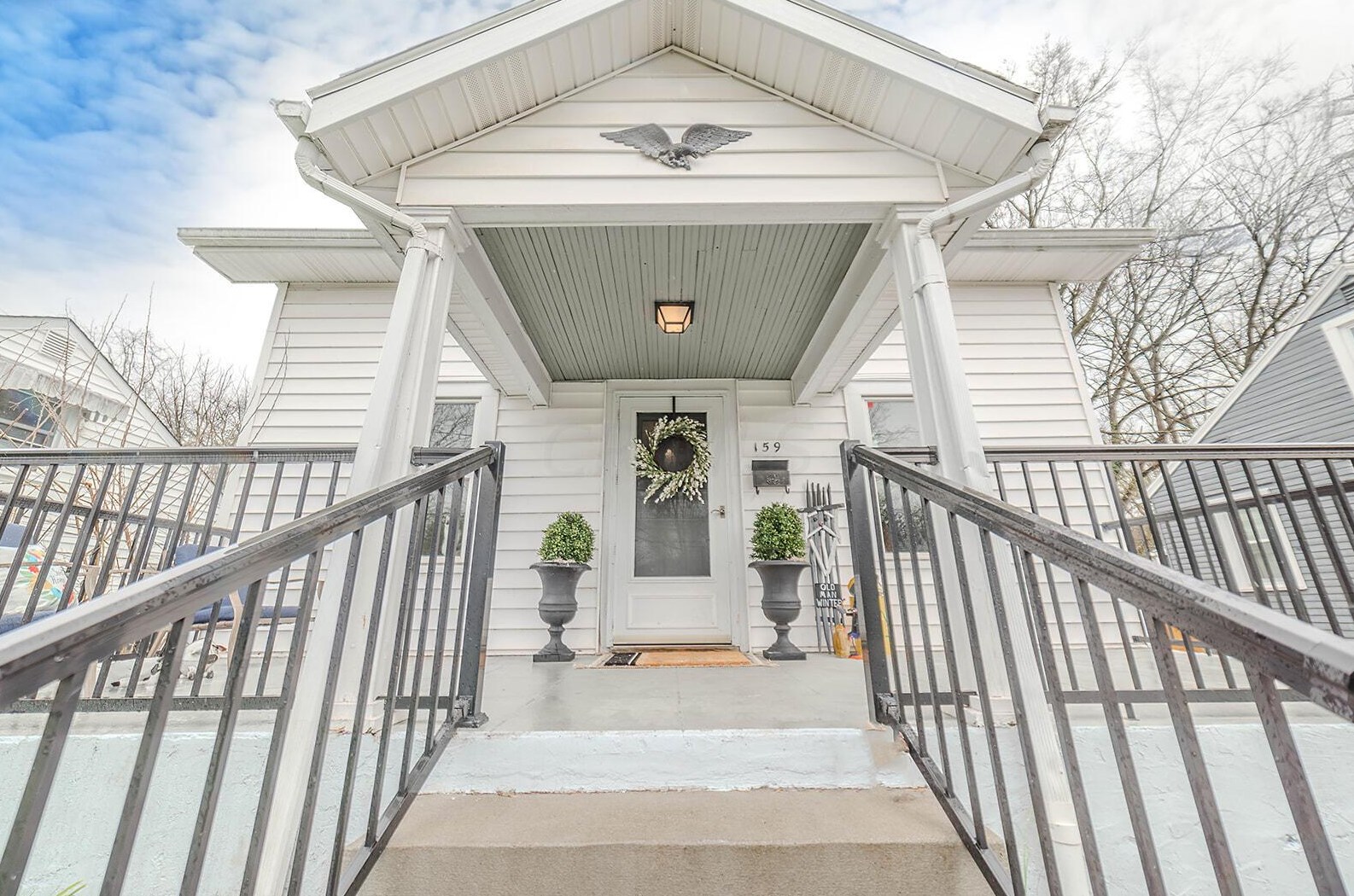 159 Pershing Dr, Lancaster, OH 43130-1557