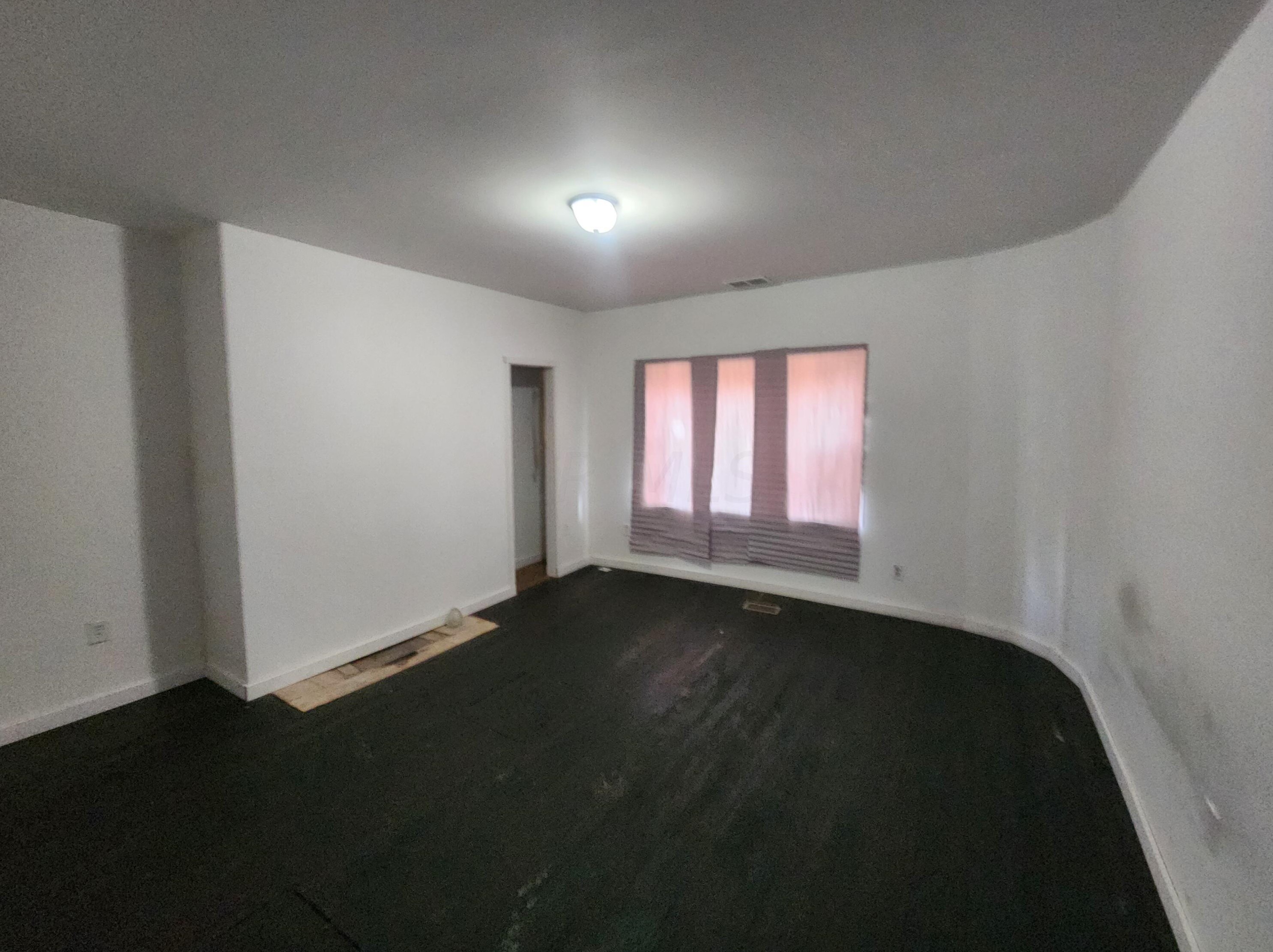 53 Wayne Ave, Columbus OH  43204-3229 exterior