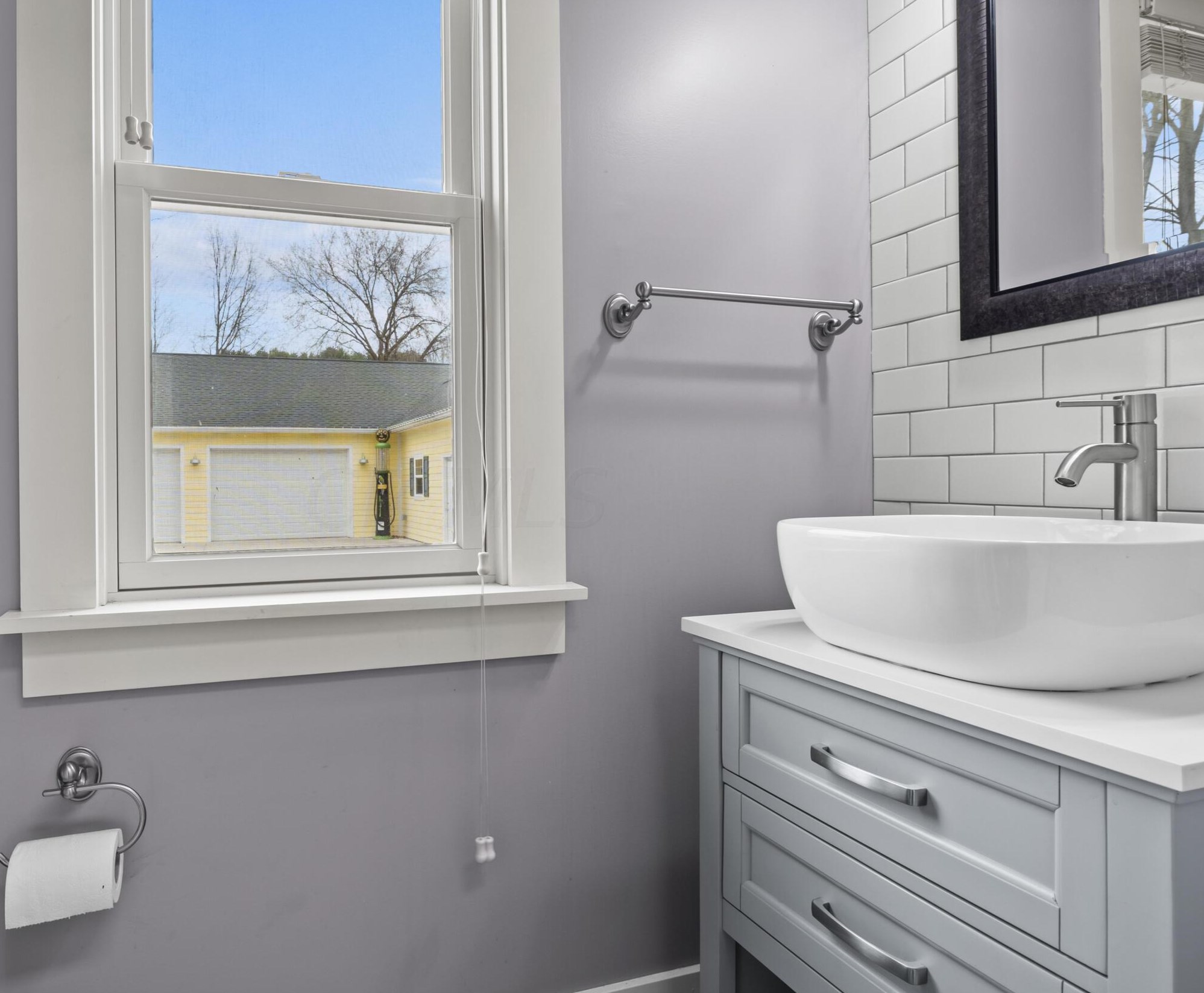 106 Kelly Marie Dr, Pataskala OH  43062-8154 exterior