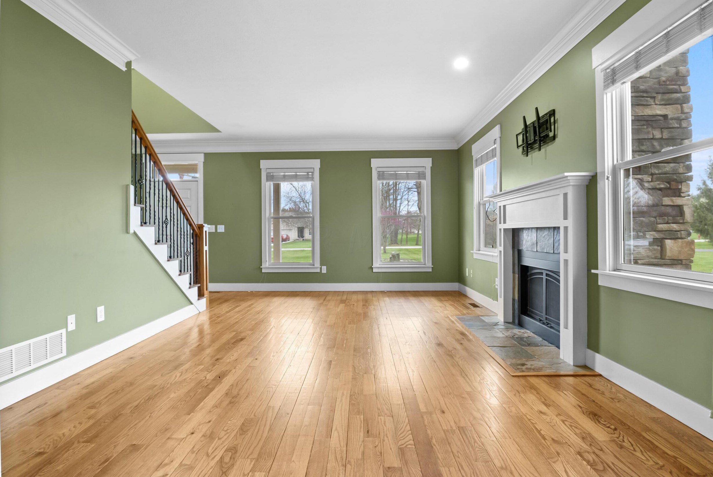 106 Kelly Marie Dr, Pataskala OH  43062-8154 exterior