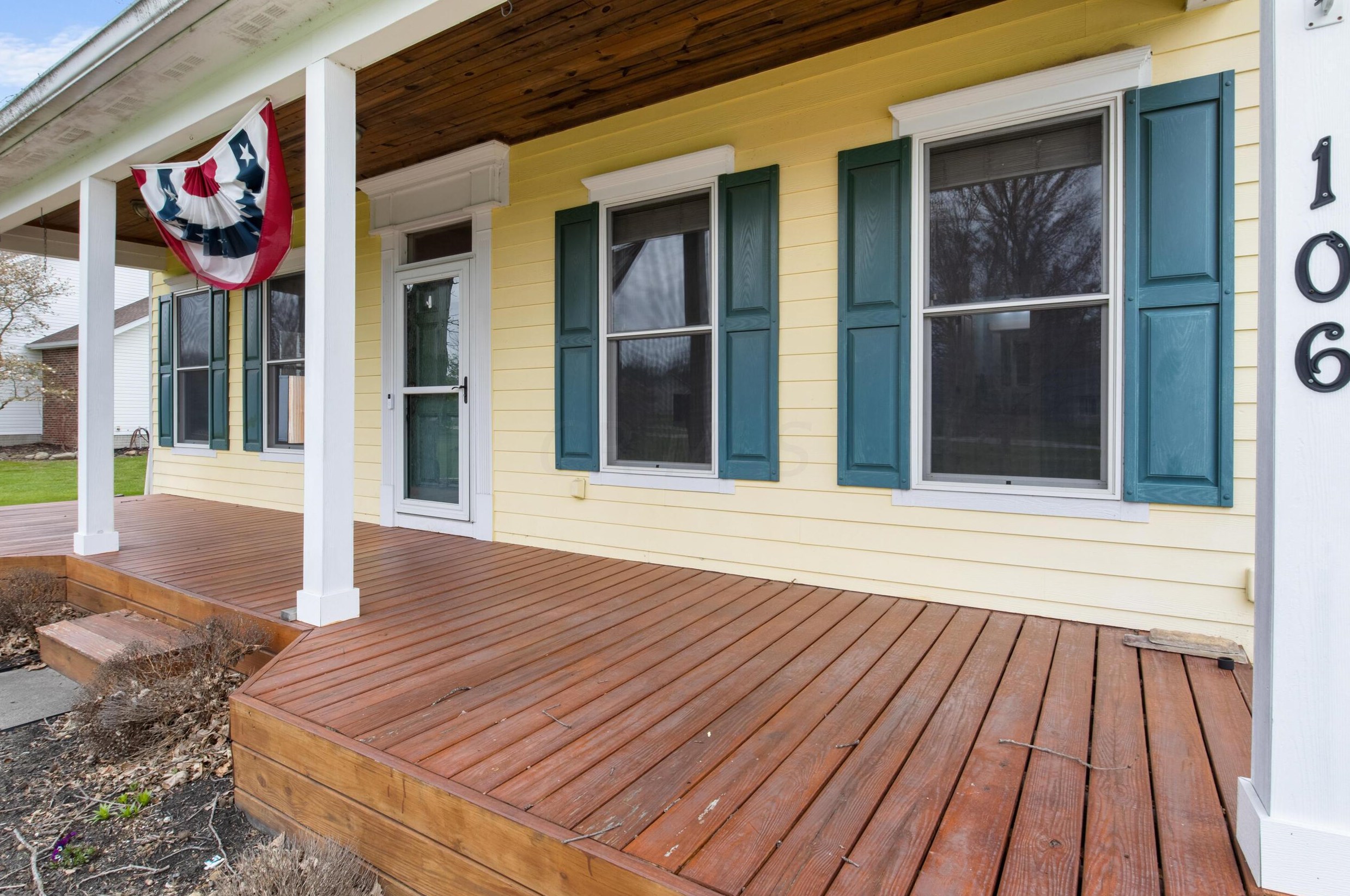 106 Kelly Marie Dr, Pataskala OH  43062-8154 exterior