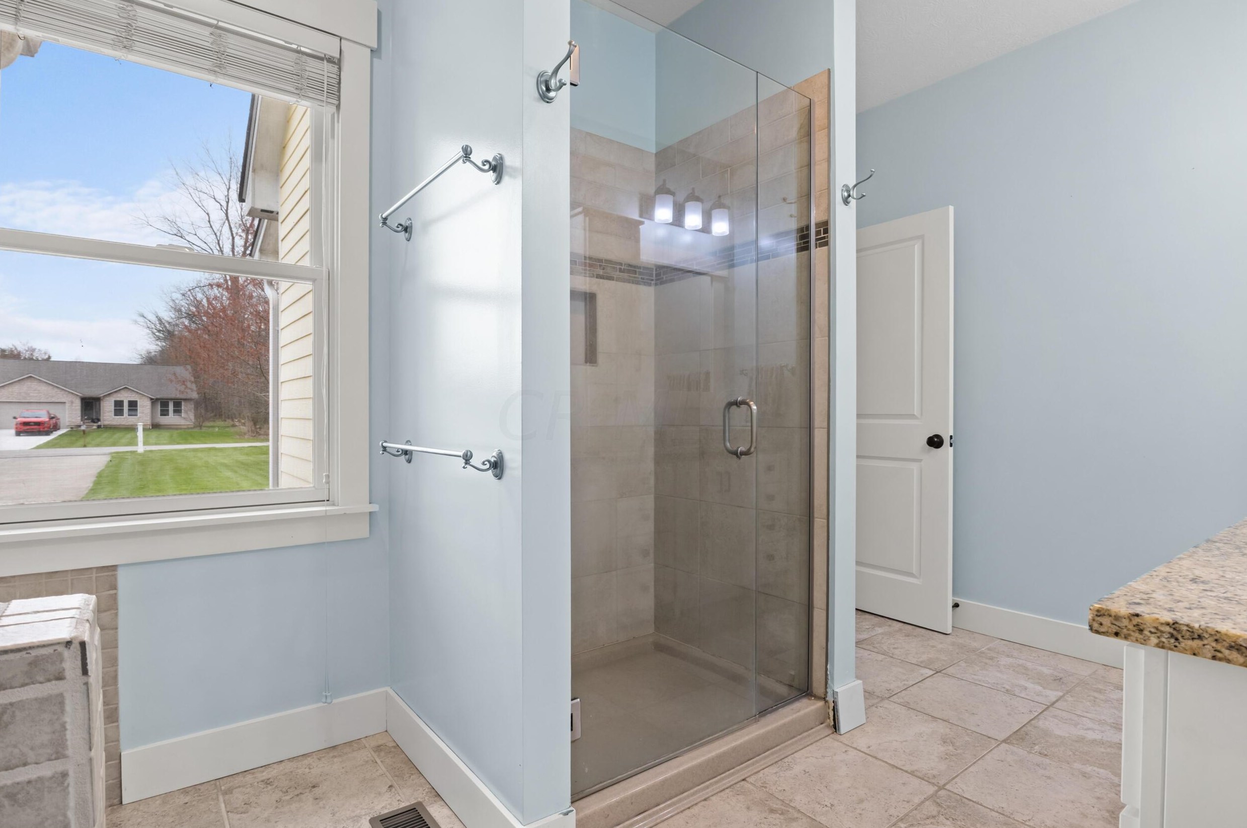 106 Kelly Marie Dr, Pataskala OH  43062-8154 exterior