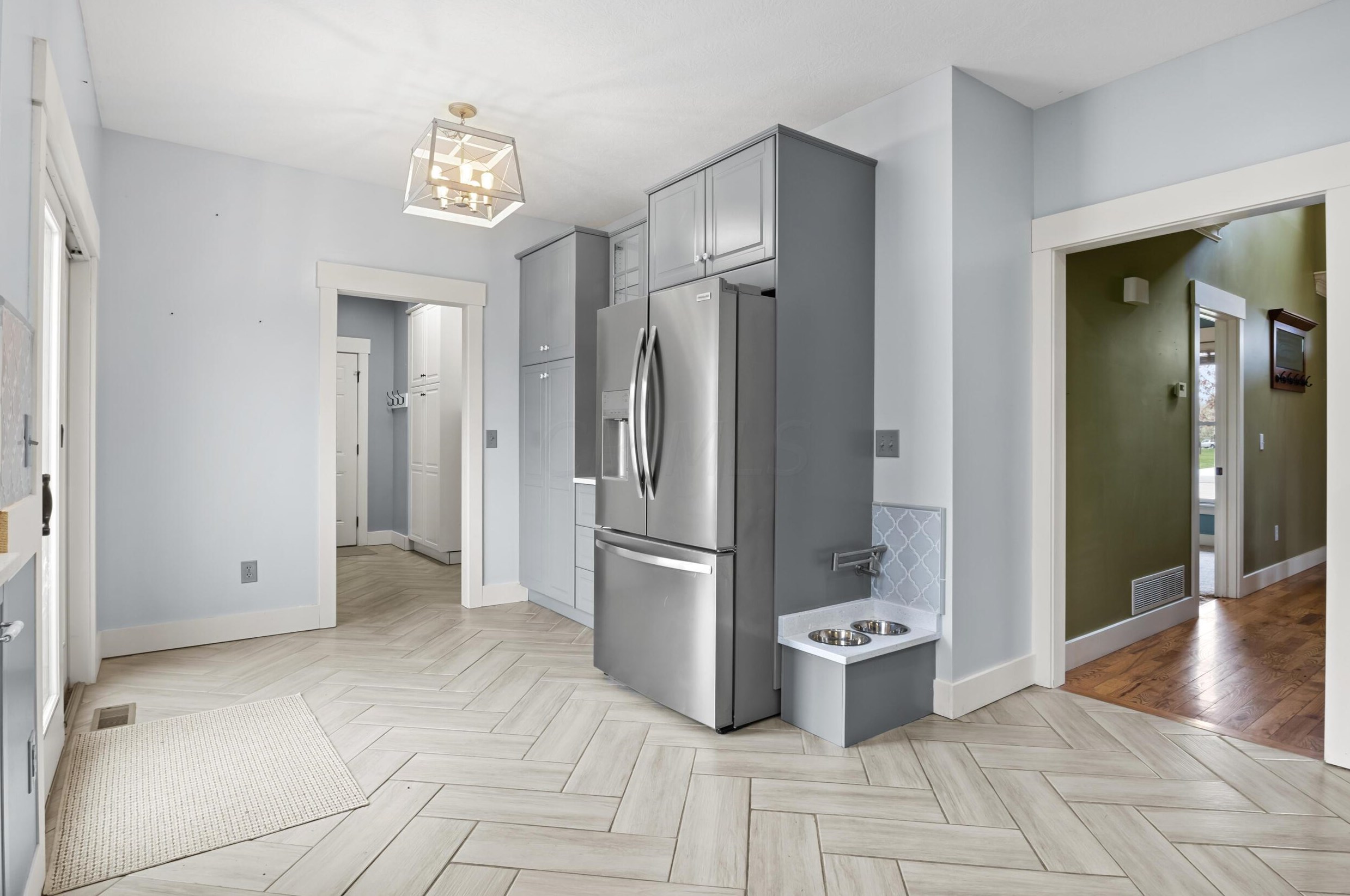 106 Kelly Marie Dr, Pataskala OH  43062-8154 exterior