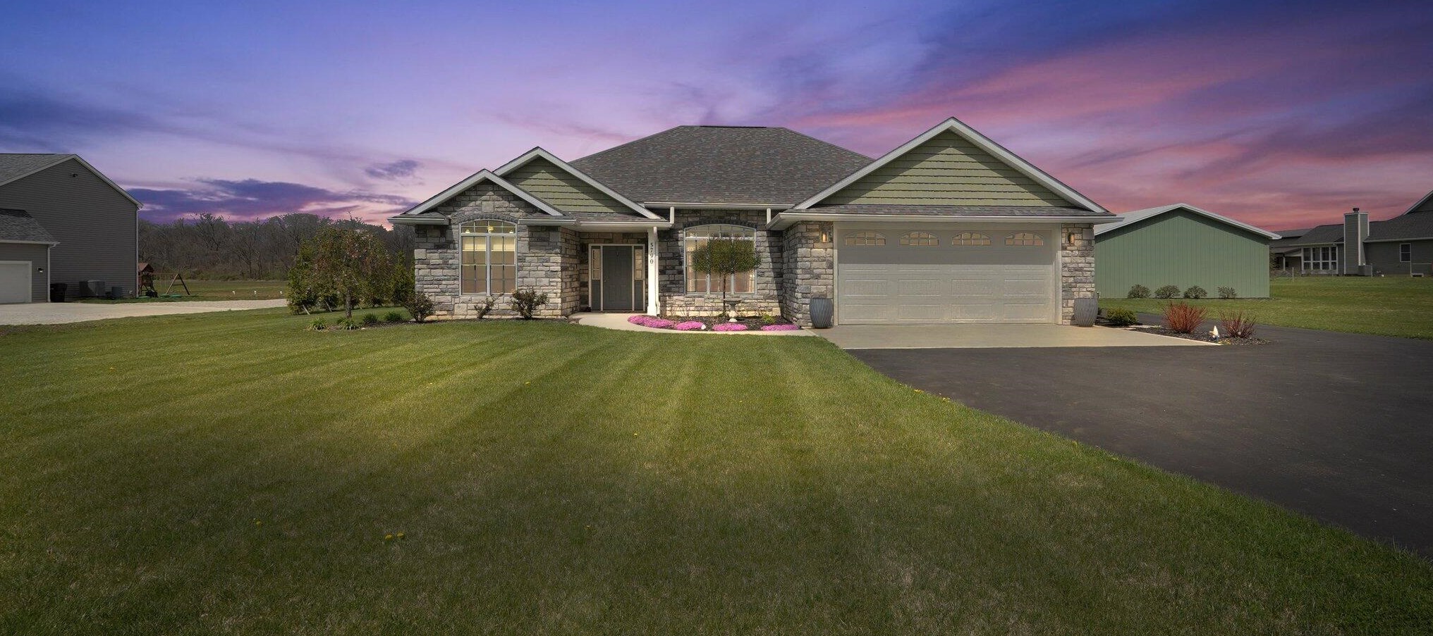 5790 Hayesville Rd, Circleville, OH 43113-9742