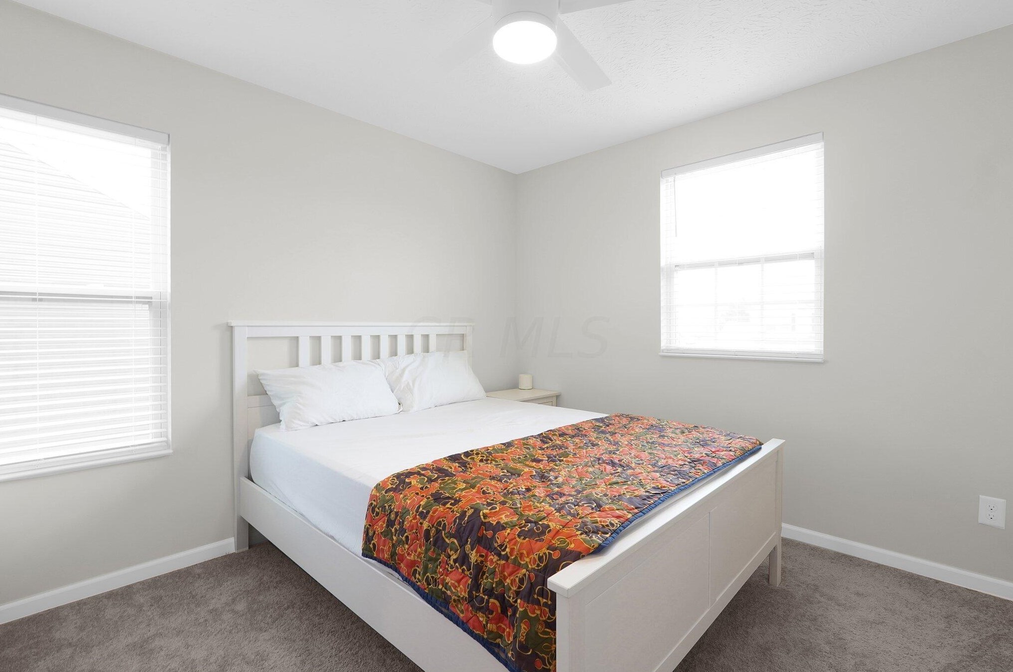 53 Hawthorne Dr, Ashville OH  43103-9374 exterior