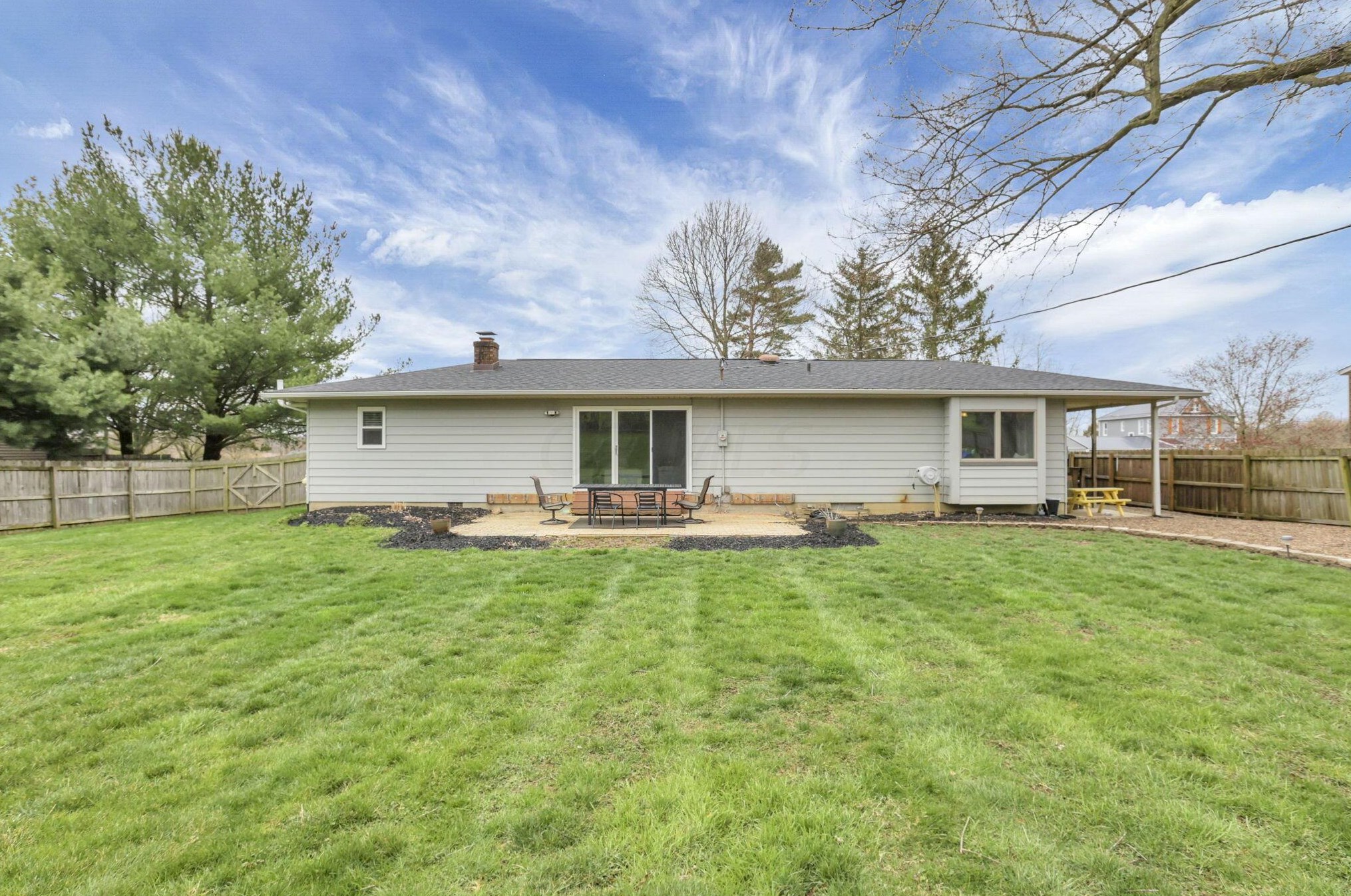 5020 Deeds Rd, Granville OH  43023-9426 exterior