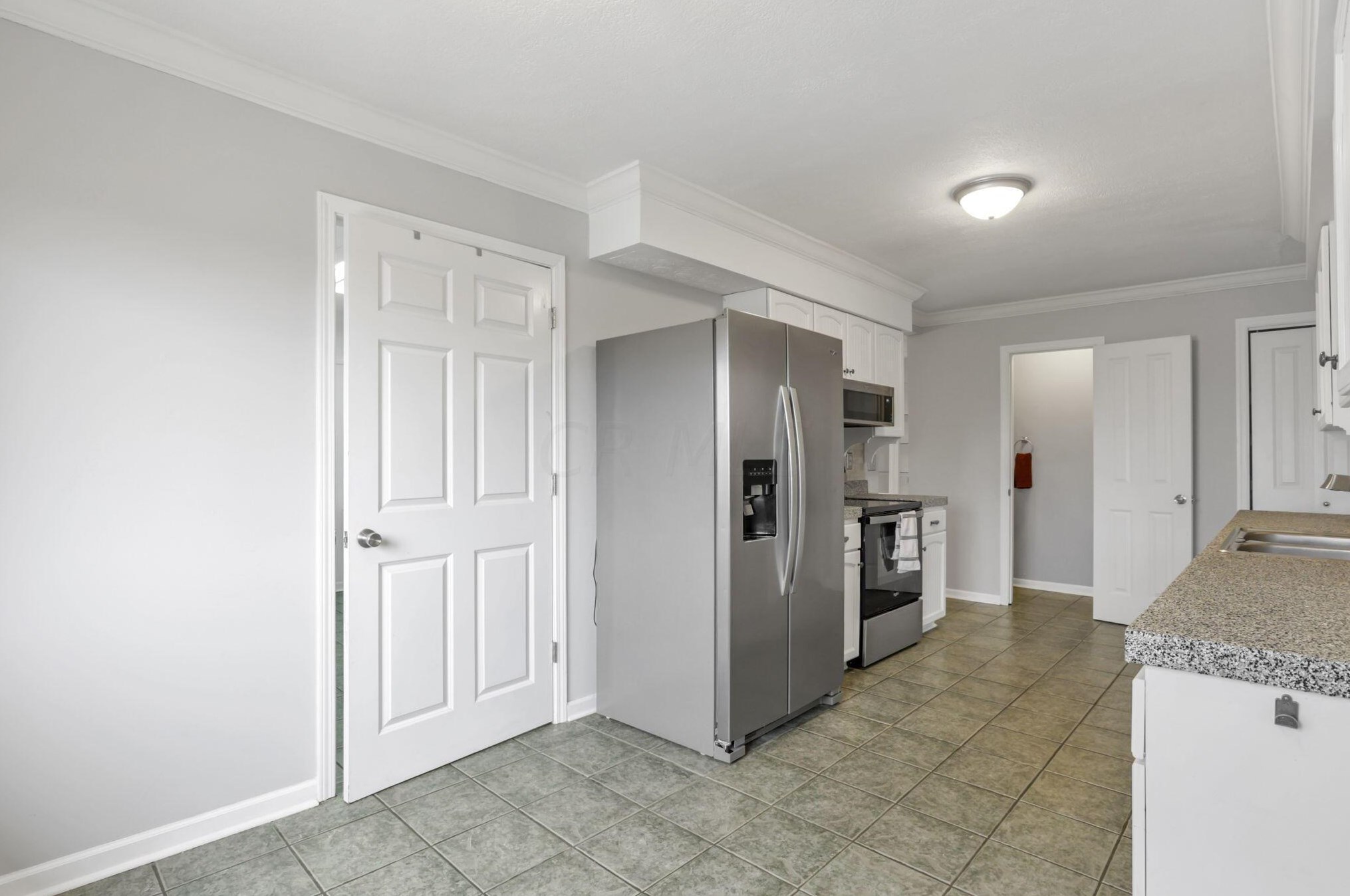 5020 Deeds Rd, Granville OH  43023-9426 exterior