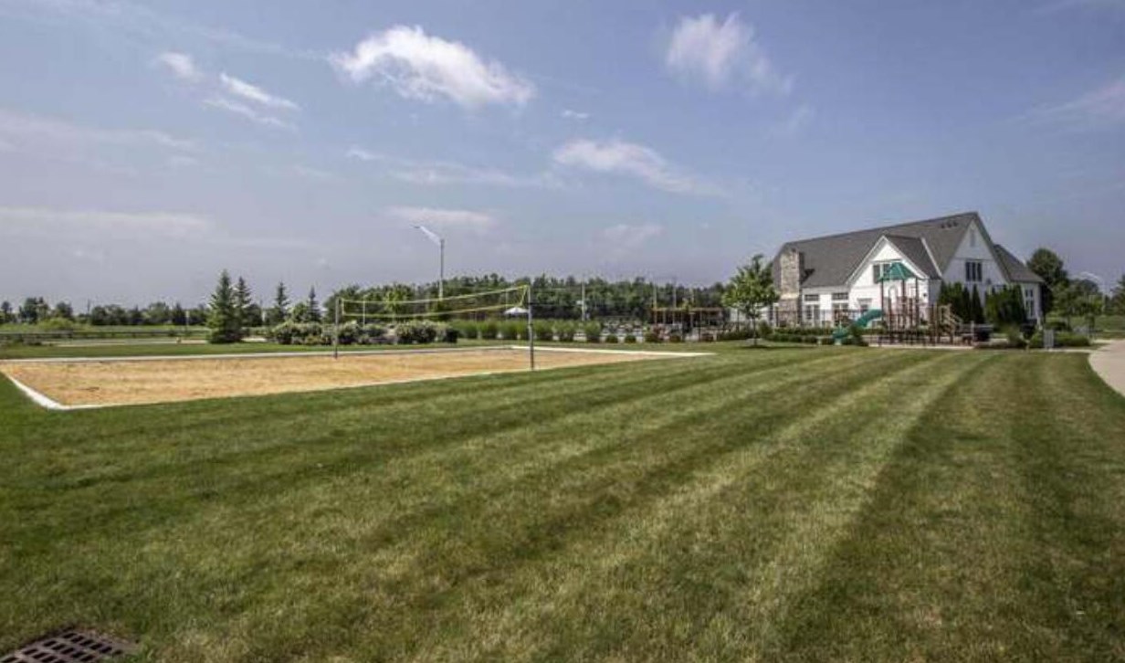 5850 Passage Creek Dr, Dublin OH  43016-7601 exterior