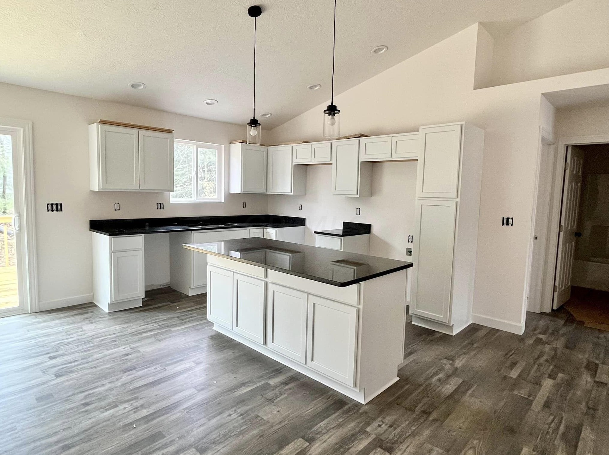 3662 Apple Valley Dr, Howard, OH 43028