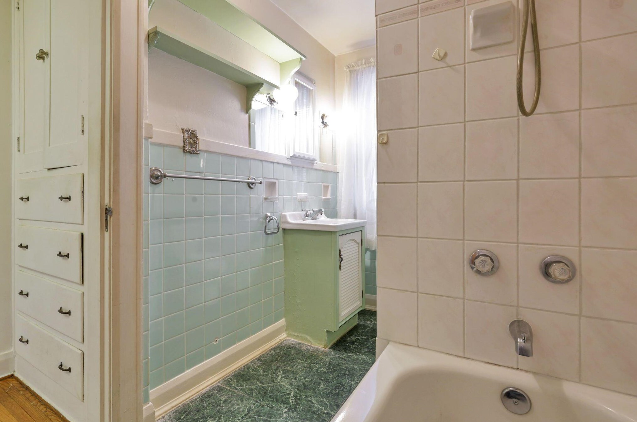 88 Roys Ave, Columbus OH  43204-2633 exterior