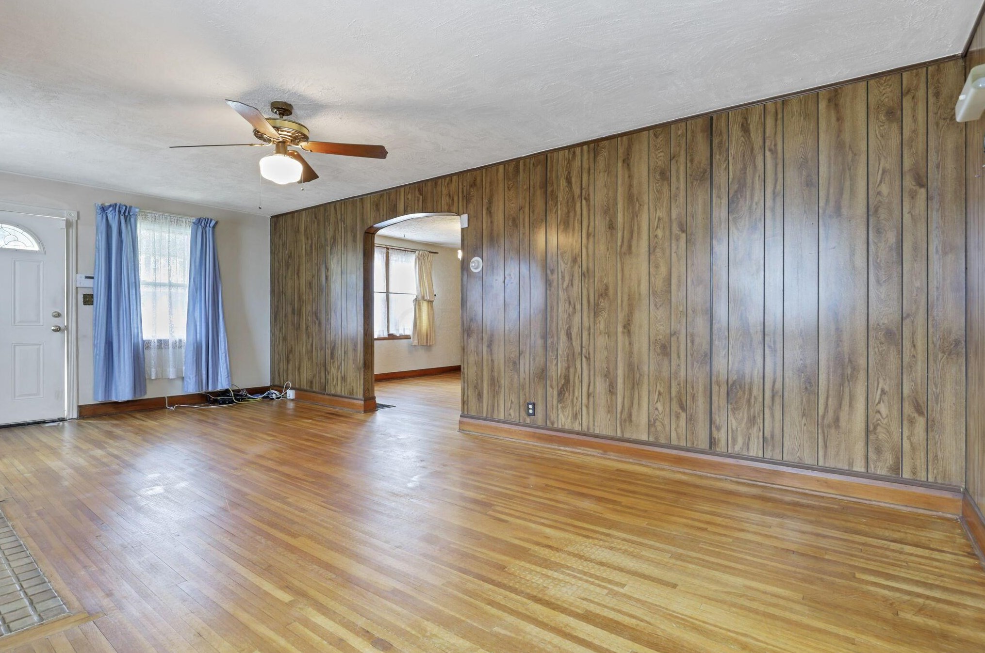 88 Roys Ave, Columbus OH  43204-2633 exterior