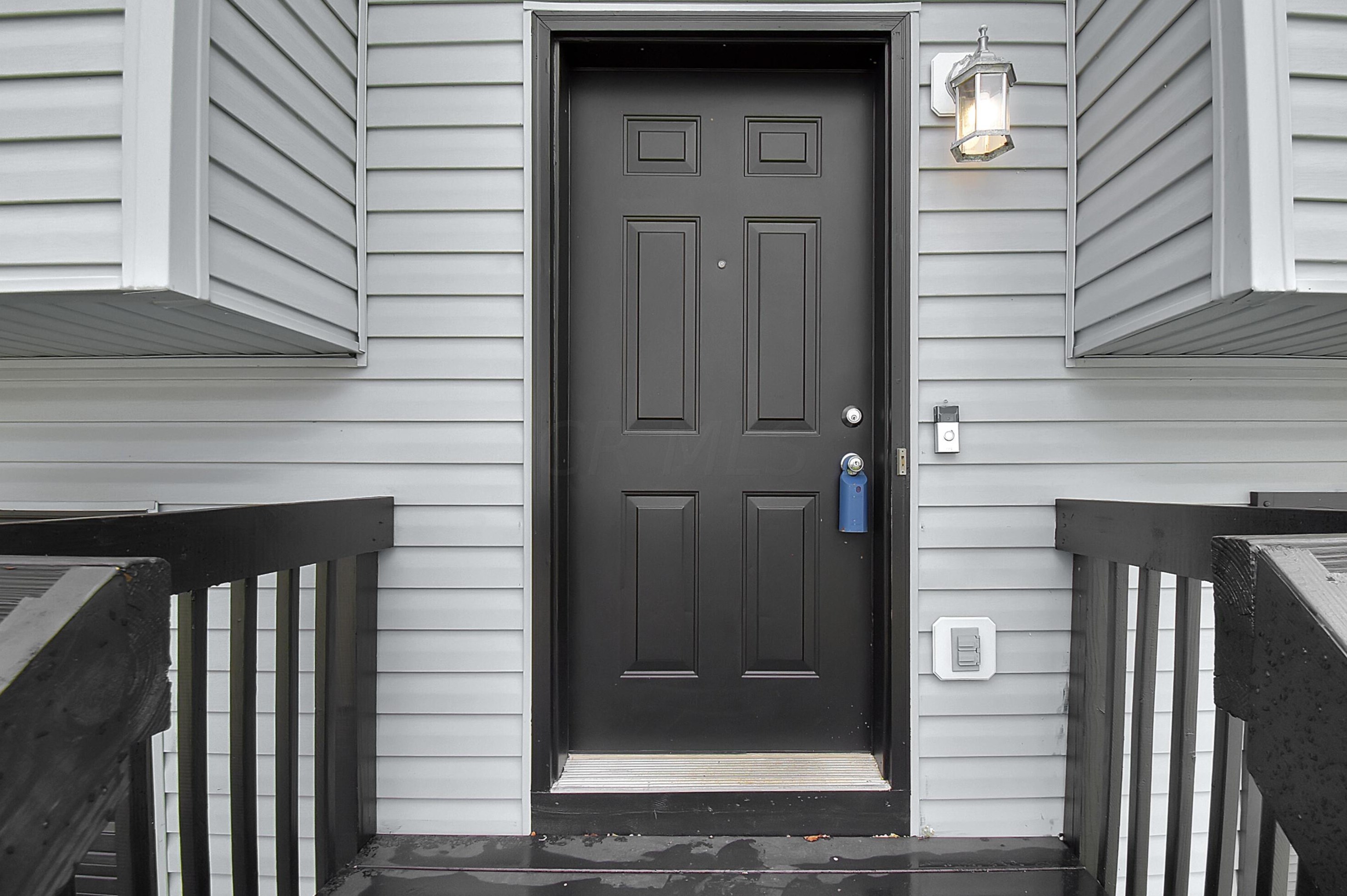 4316 Nipigon Dr, Columbus, OH 43207-8416