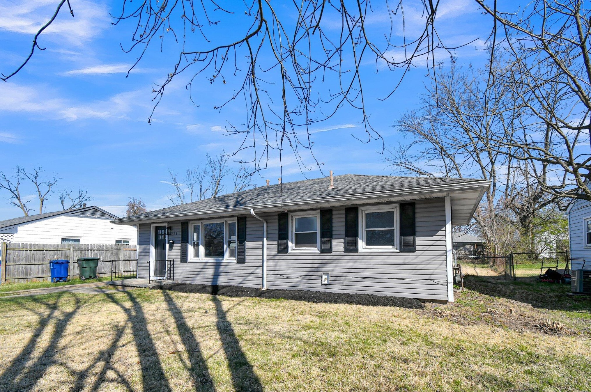 4538 Grimsby Rd, Columbus, OH 43227-1322
