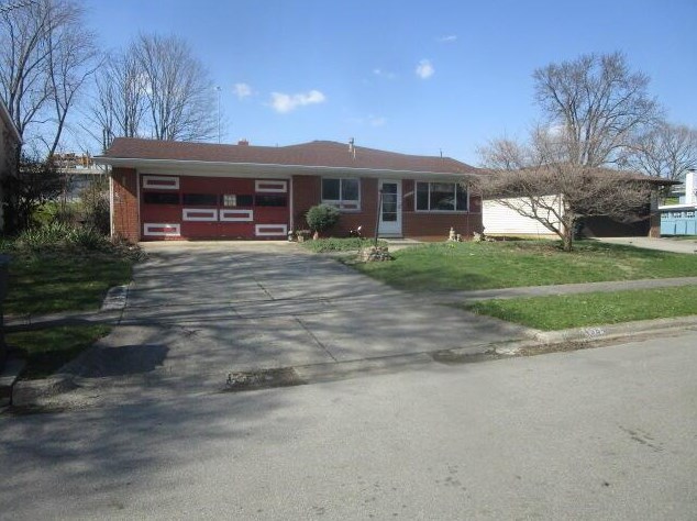 4984 Botsford Dr, Columbus, OH 43232-4556