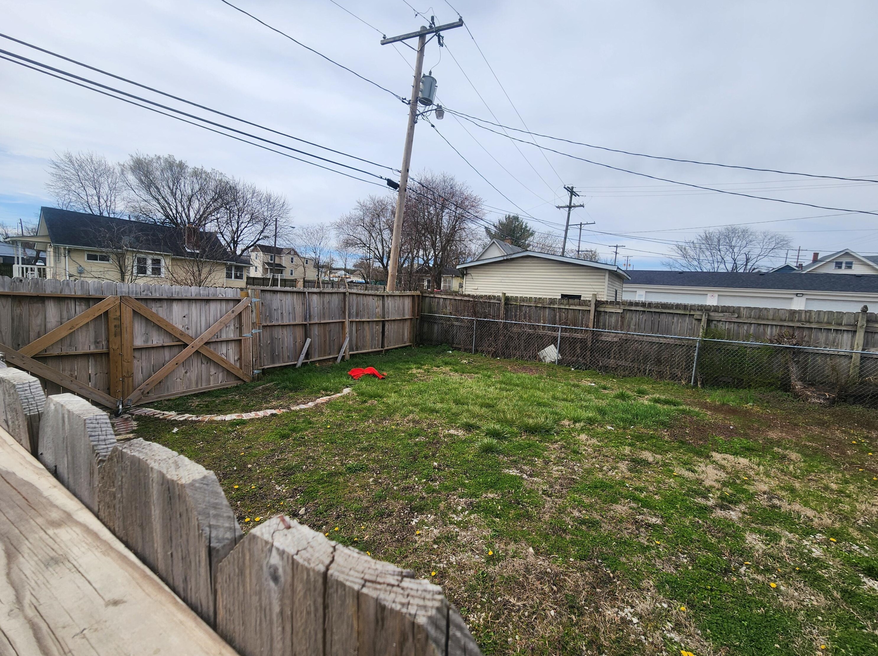 1311 Sullivant Ave, Columbus OH  43223-1349 exterior