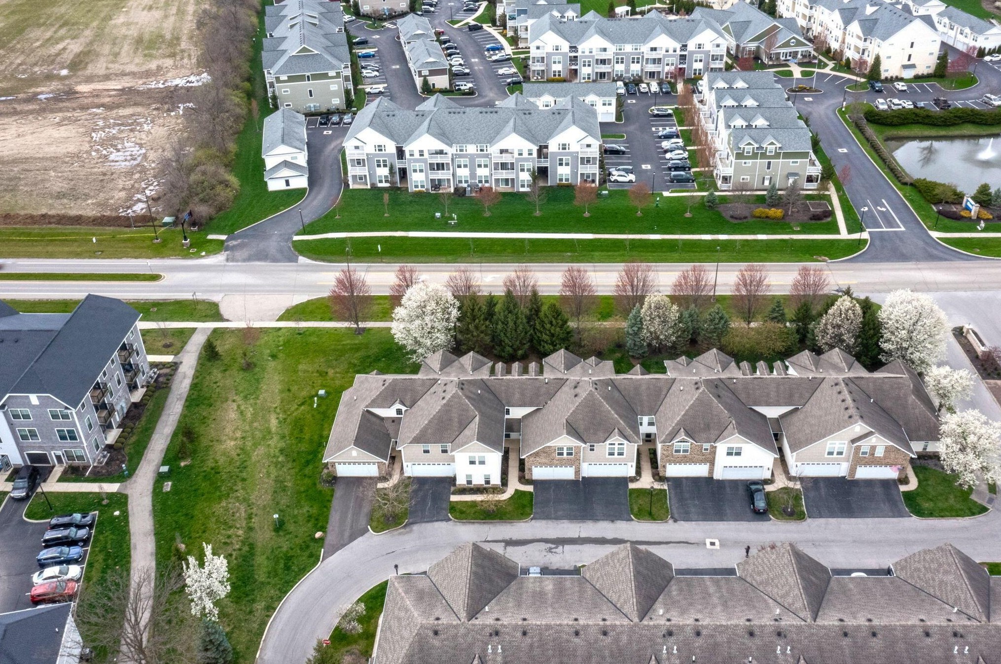 5017 Calais Dr, Columbus OH  43221-5686 exterior