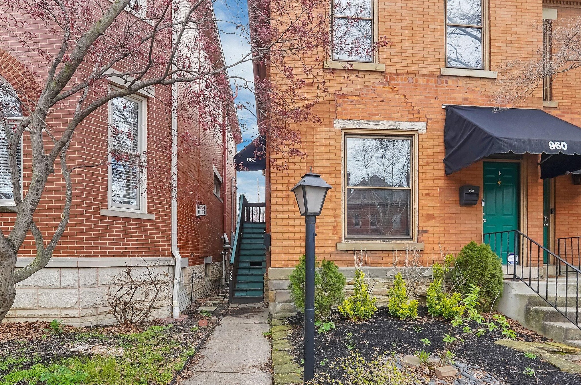 962 Neil Ave, Columbus, OH 43201-3435