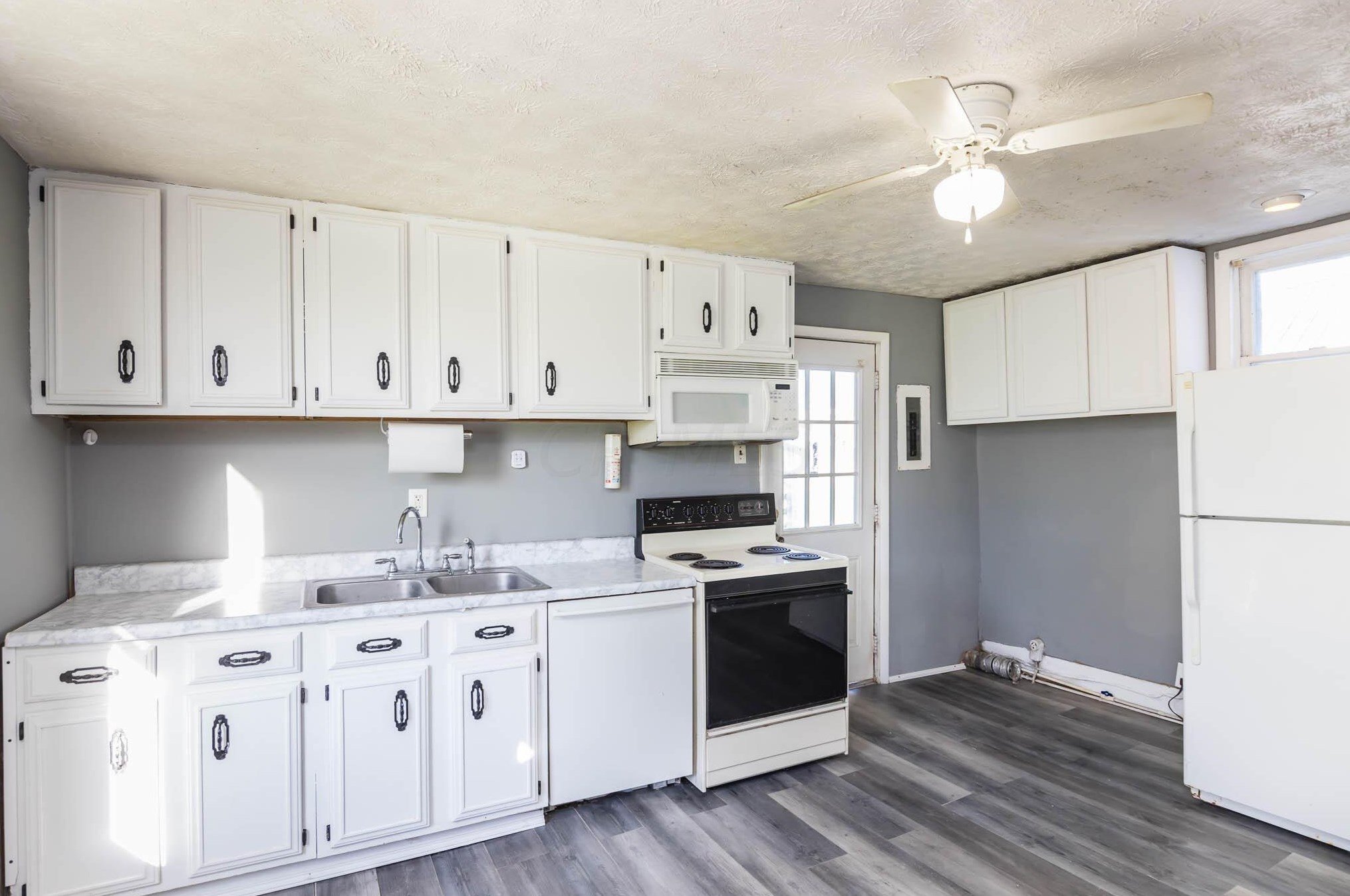 191 Elm St, London OH  43140-1159 exterior