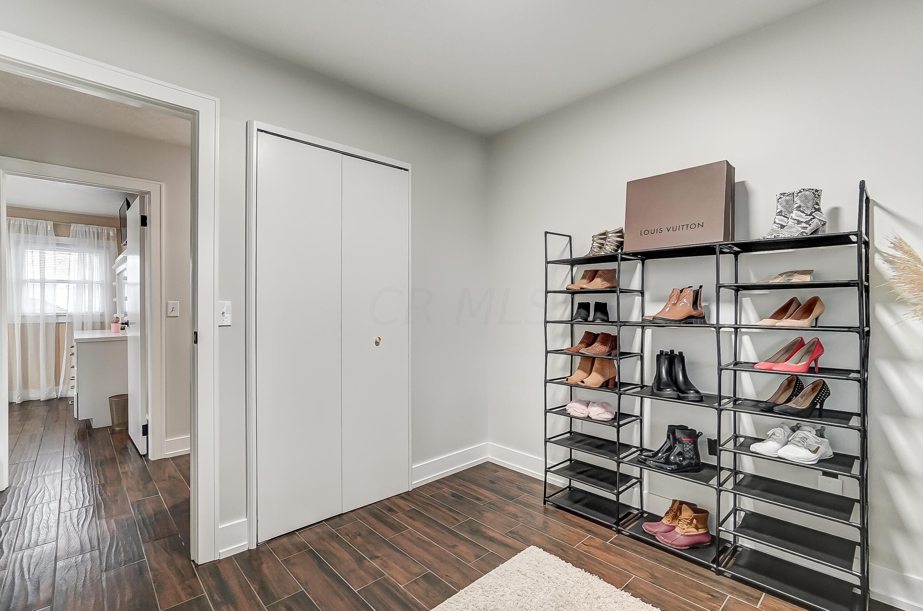 5252 Grandon Dr, Hilliard OH  43026-1746 exterior