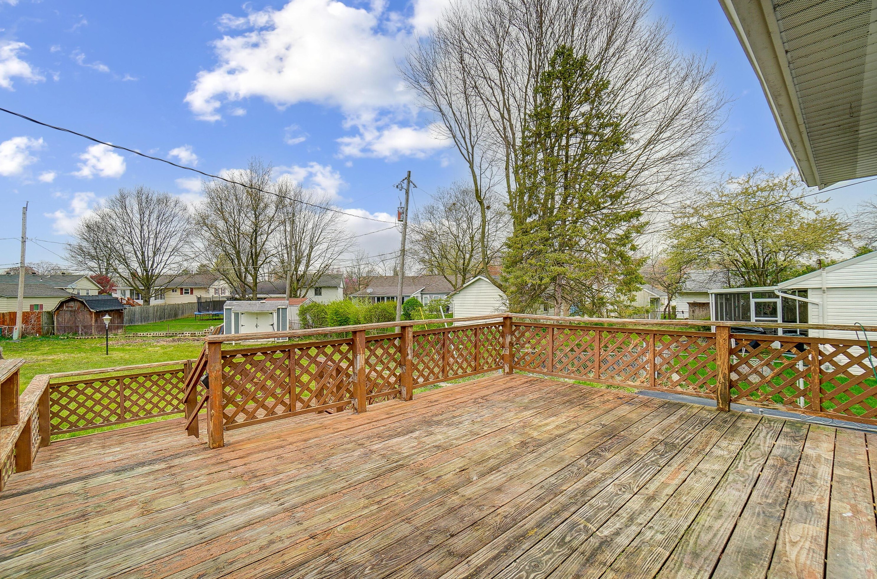 5252 Grandon Dr, Hilliard OH  43026-1746 exterior