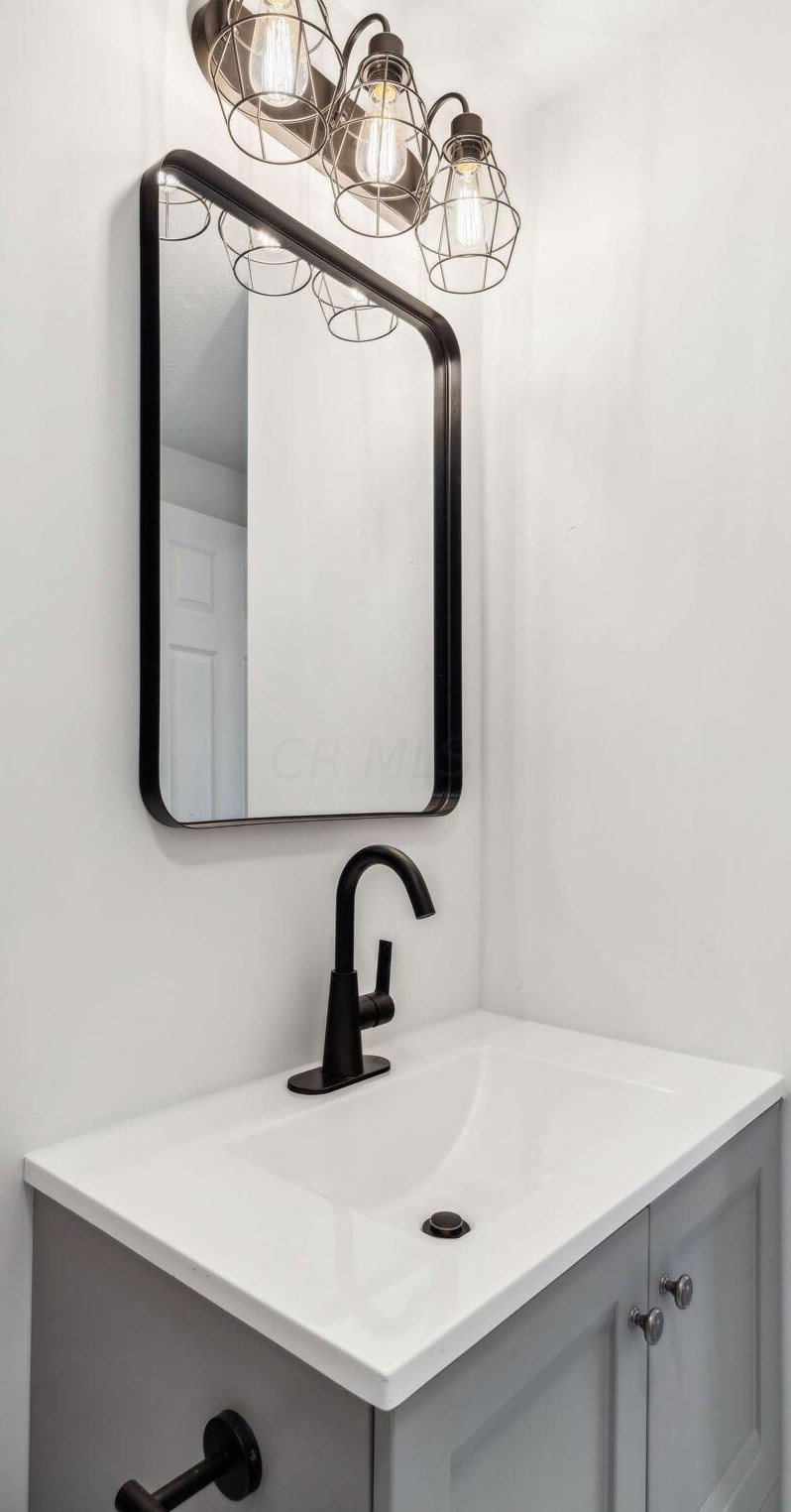 3510 Deshler Ave, Columbus OH 43206-2713 exterior