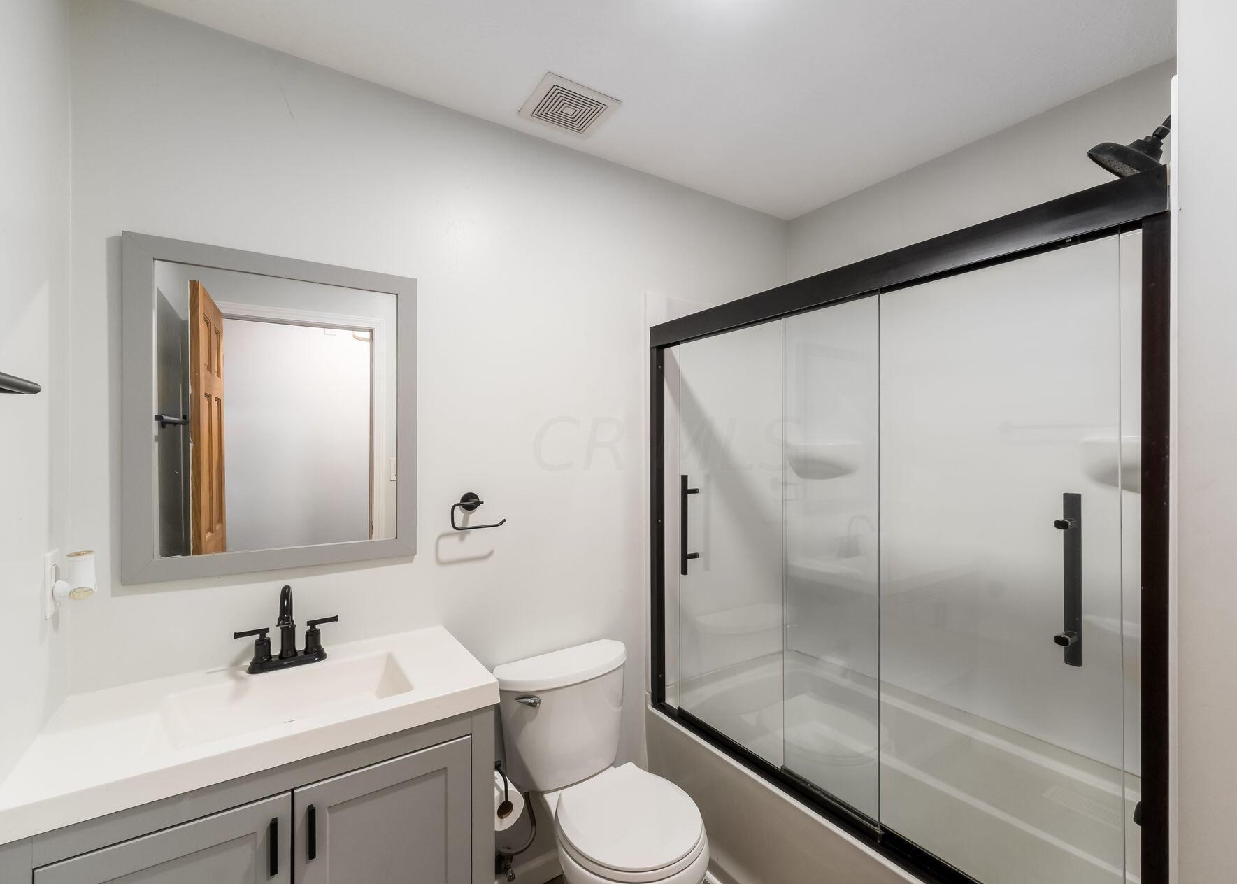 955 Cypress Rdg Pl, Columbus OH  43228-6305 exterior