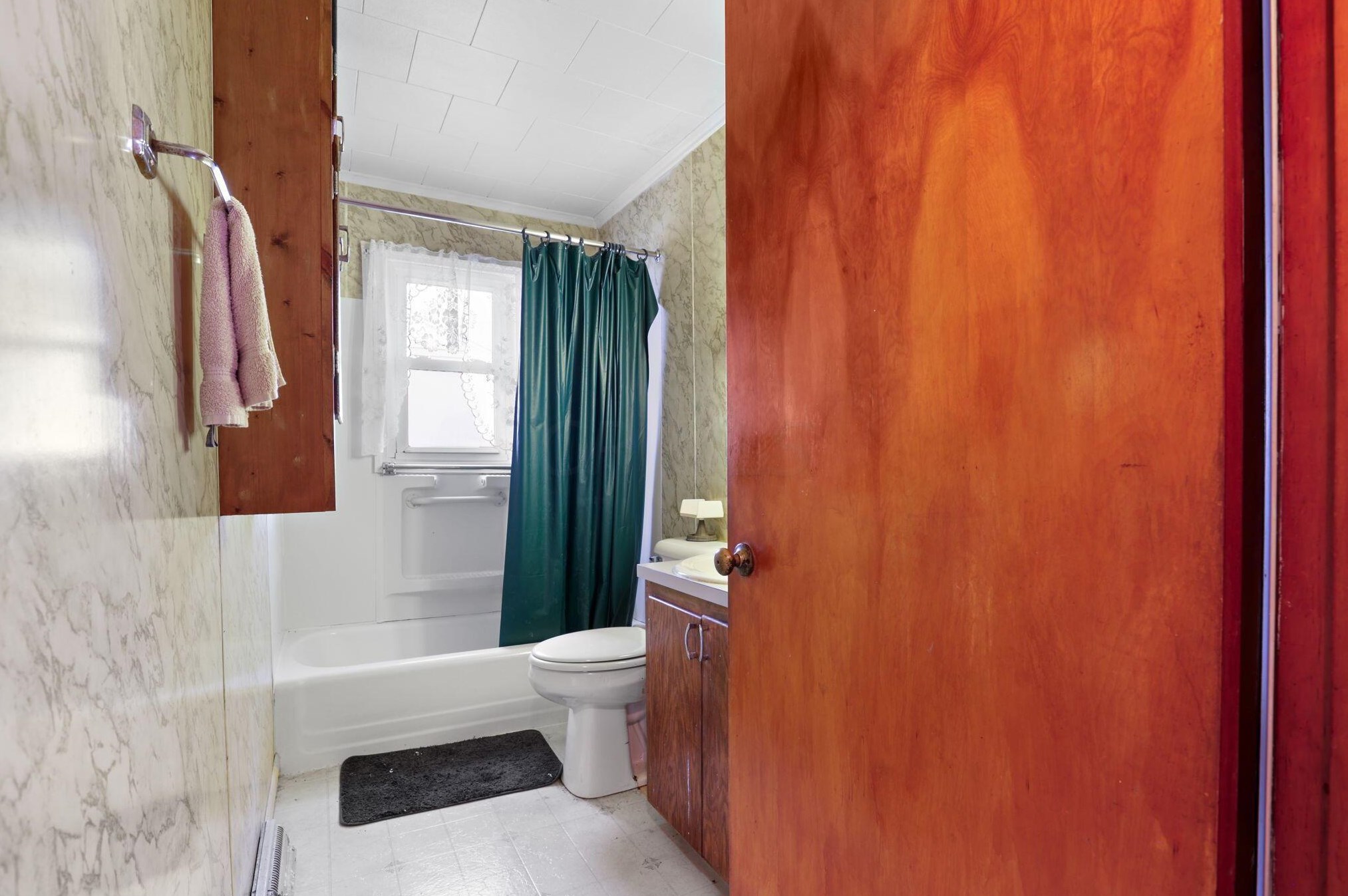 316 Bayview Dr, Port Clinton OH 43452-9237 exterior