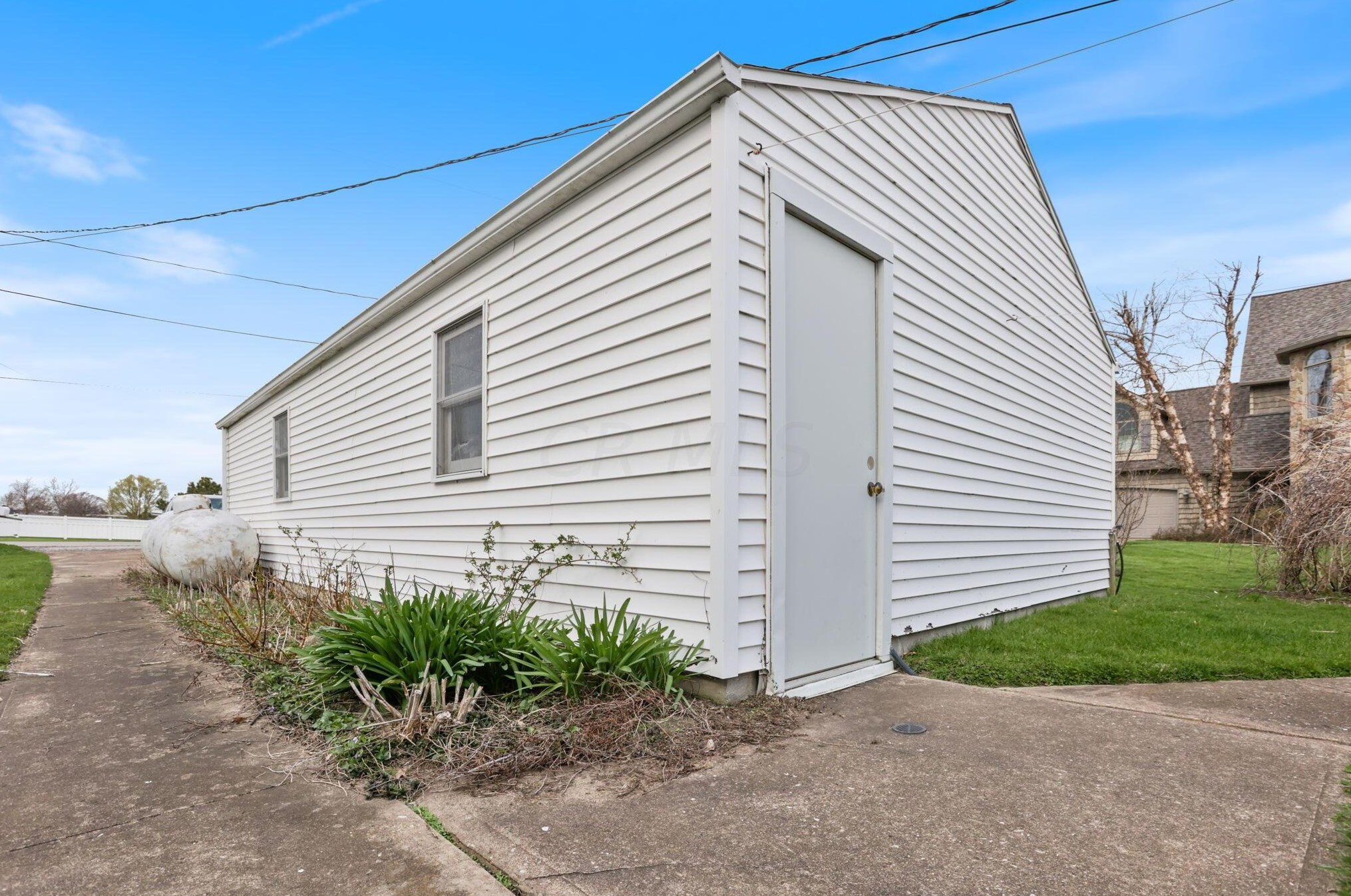 316 Bayview Dr, Port Clinton OH 43452-9237 exterior