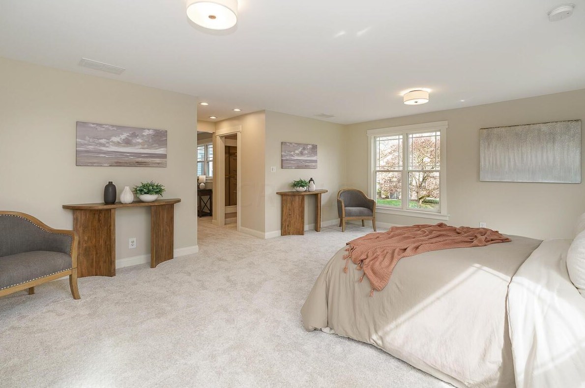 1892 Wyandotte Rd, Columbus OH 43212-1033 exterior