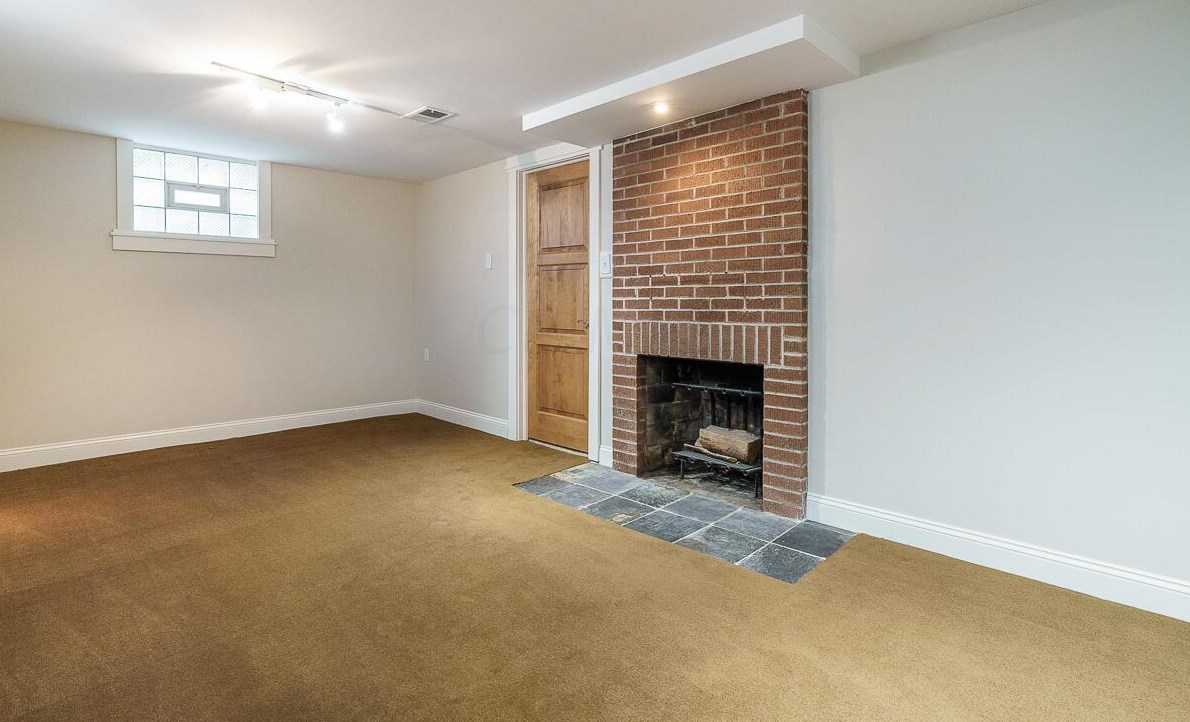 1892 Wyandotte Rd, Columbus OH 43212-1033 exterior