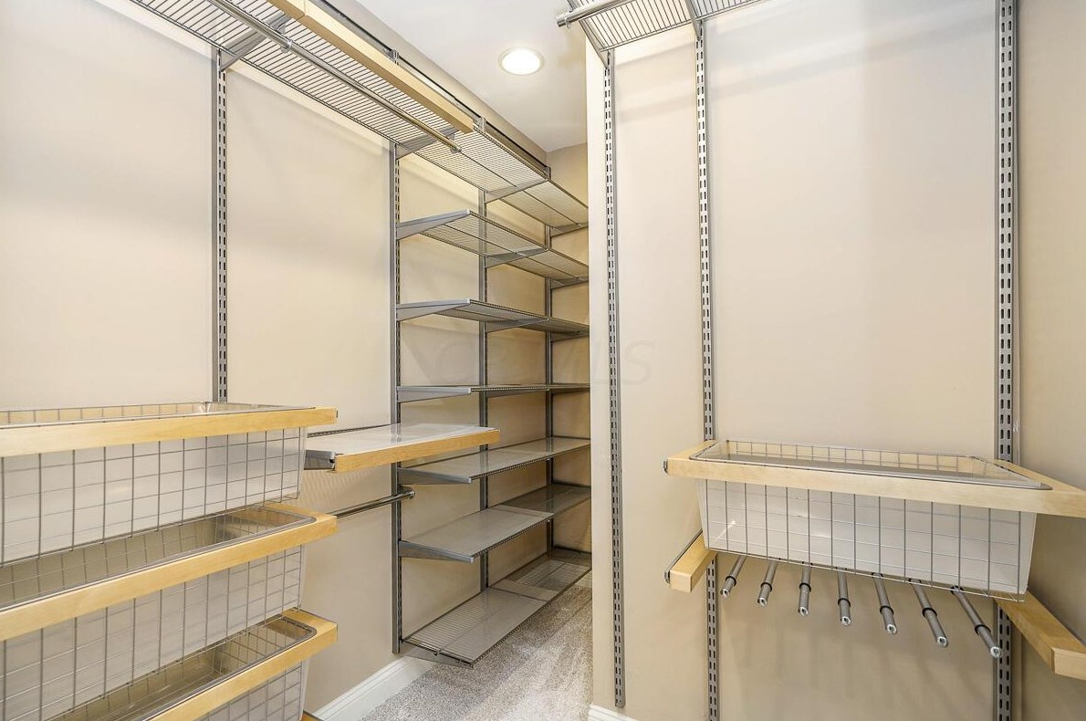 1892 Wyandotte Rd, Columbus OH 43212-1033 exterior