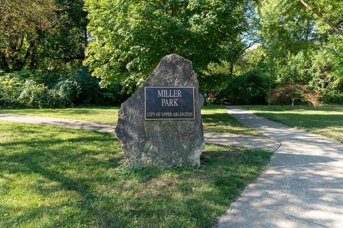 1892 Wyandotte Rd, Columbus OH 43212-1033 exterior