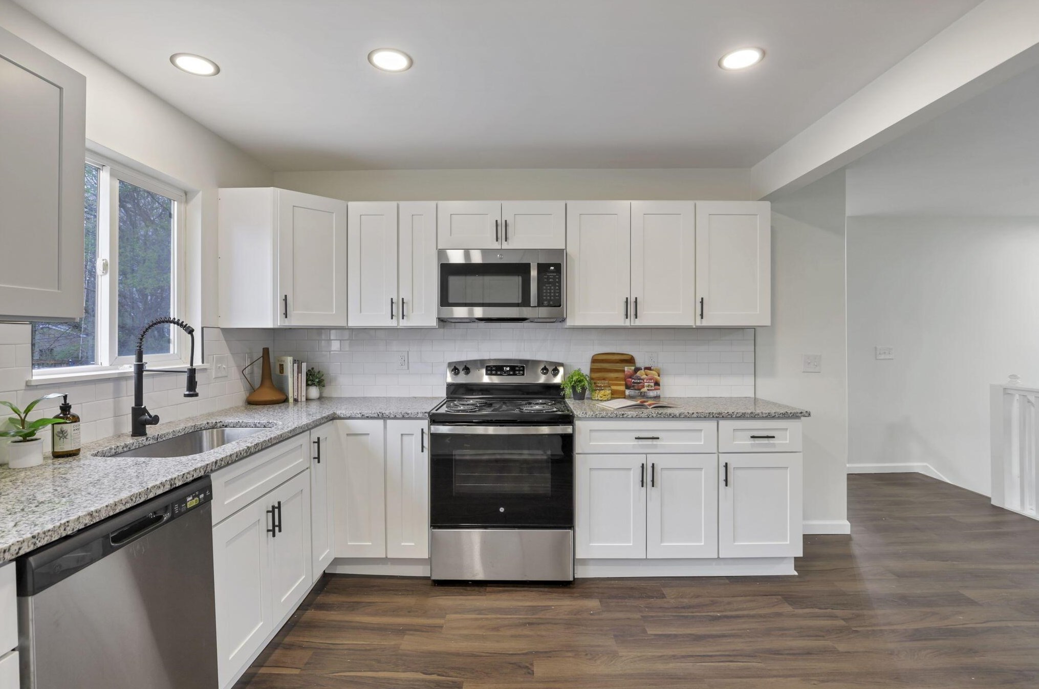 5378 Mountville Ave, Columbus OH  43232-4719 exterior