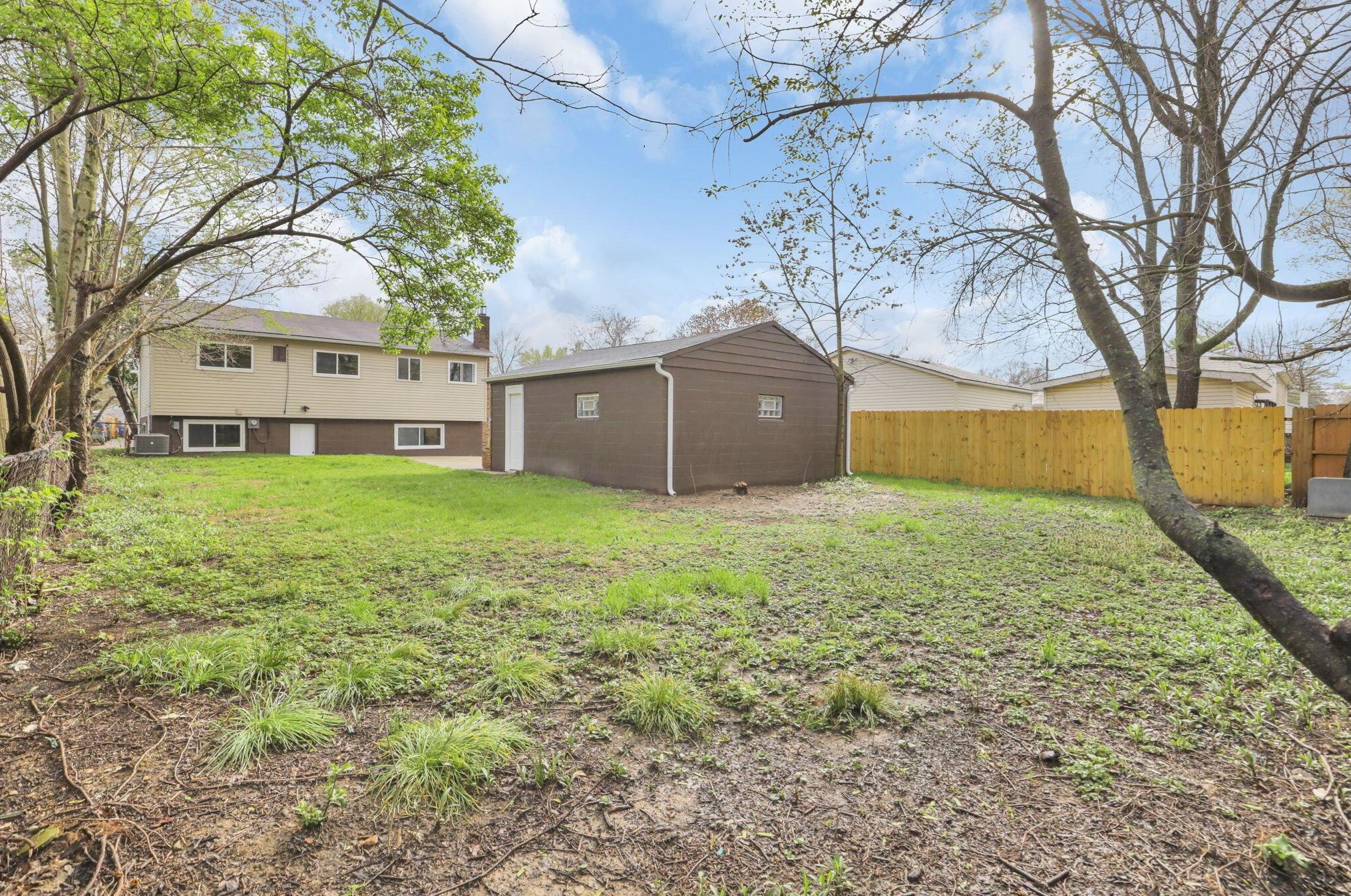 5378 Mountville Ave, Columbus OH  43232-4719 exterior