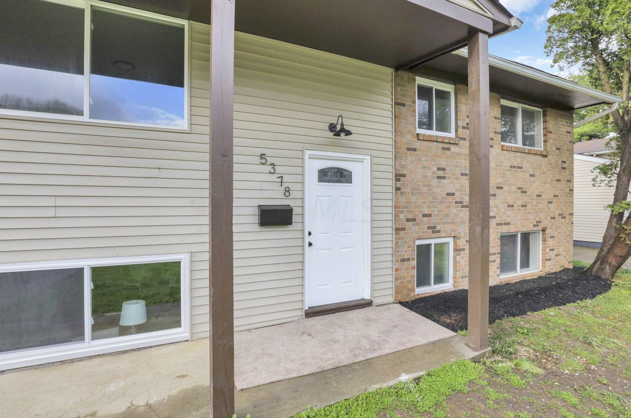 5378 Mountville Ave, Columbus OH  43232-4719 exterior