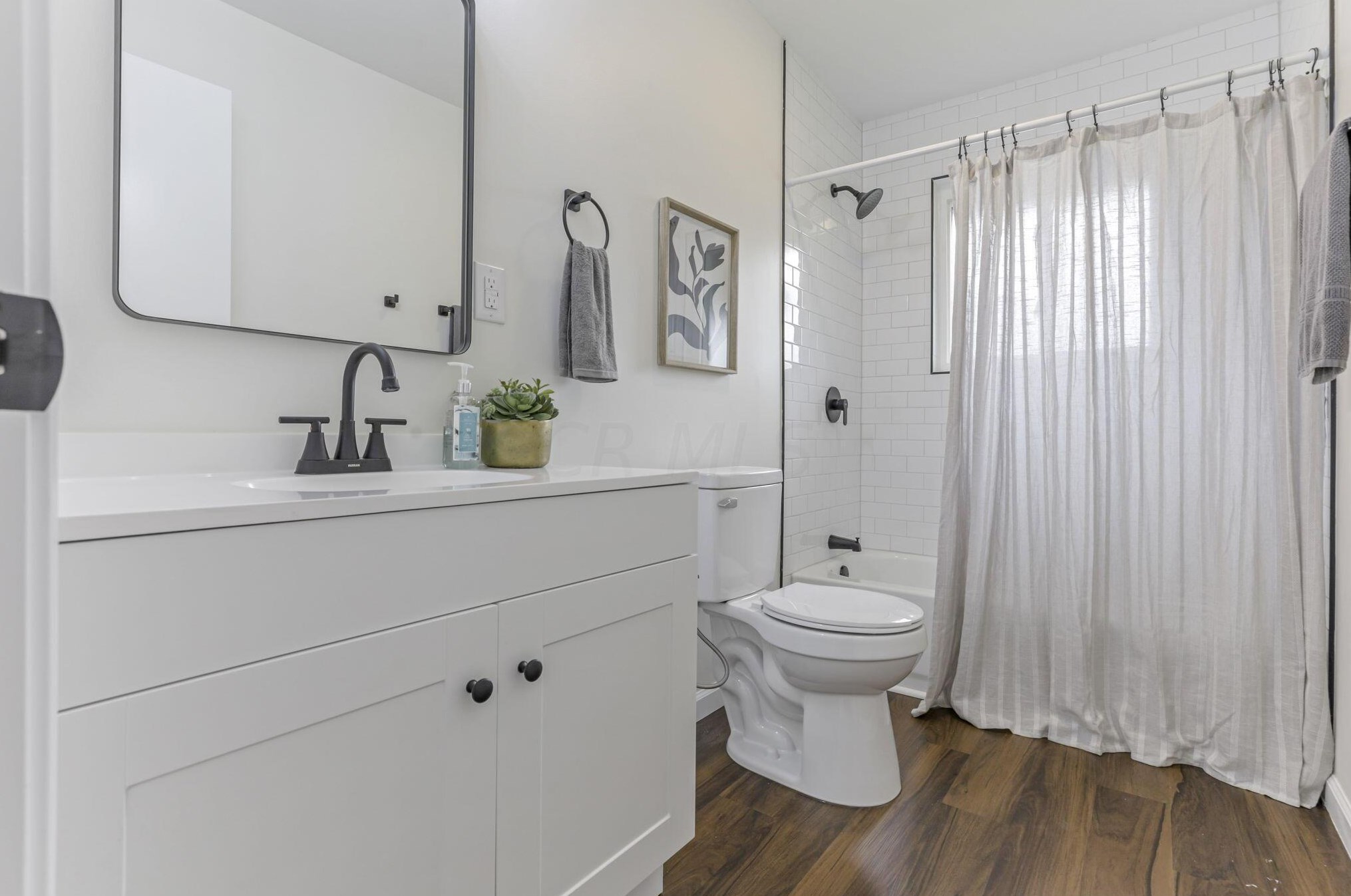 5378 Mountville Ave, Columbus OH  43232-4719 exterior