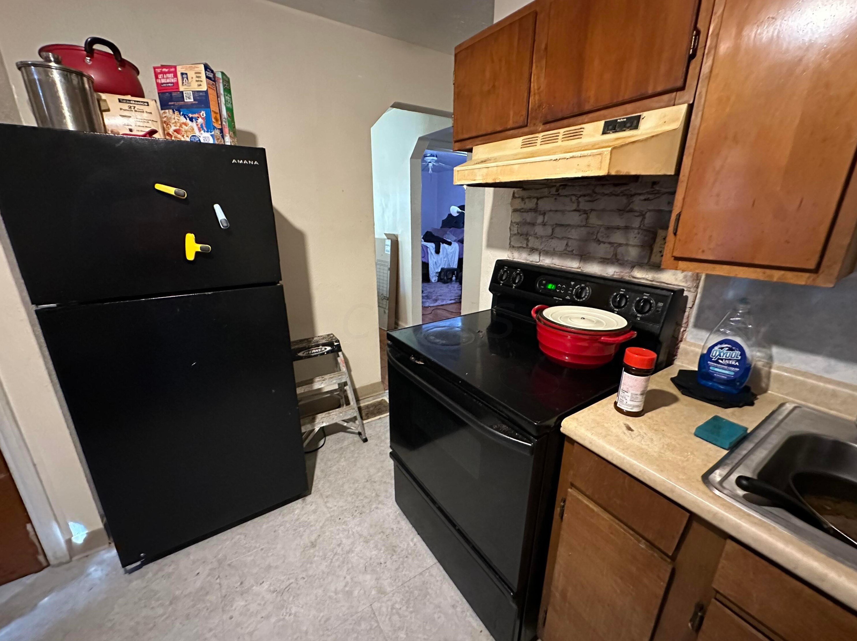 168 Weyant Ave, Columbus OH 43213-1640 exterior