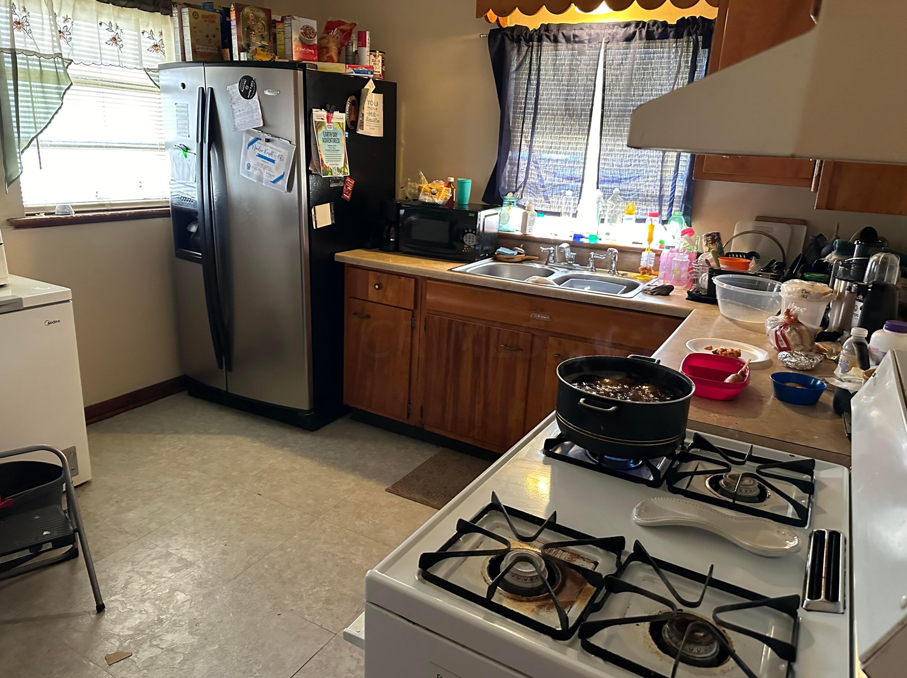 2710 Woodland Ave, Columbus OH 43219-2151 exterior